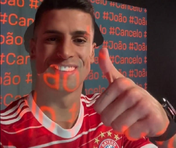 Bayern Monachium potwierdził wielki transfer! Nowy obrońca oficjalnie zaprezentowany
