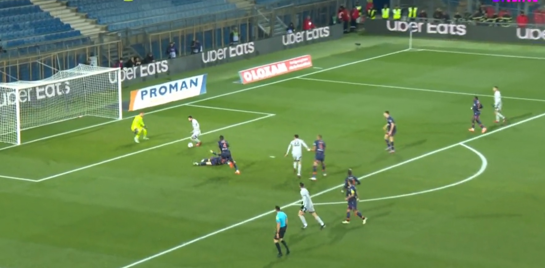 Ogromny pech Kyliana Mbappe, kontuzja Ramosa, emocje w końcówce! PSG przełamało się w Ligue 1 [WIDEO]