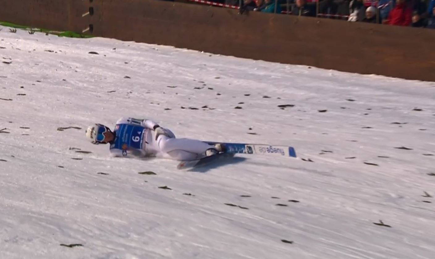 Szalona próba i fatalny upadek w Willingen! Przeskoczył skocznię! "Skok stulecia. Walczył o życie" [WIDEO]