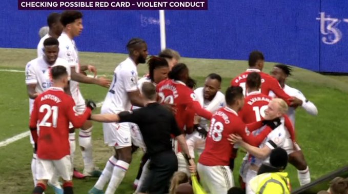 Zwycięstwo Manchesteru United! Kolejny gol Rashforda, Casemiro wyleciał za podduszenie rywala [WIDEO]