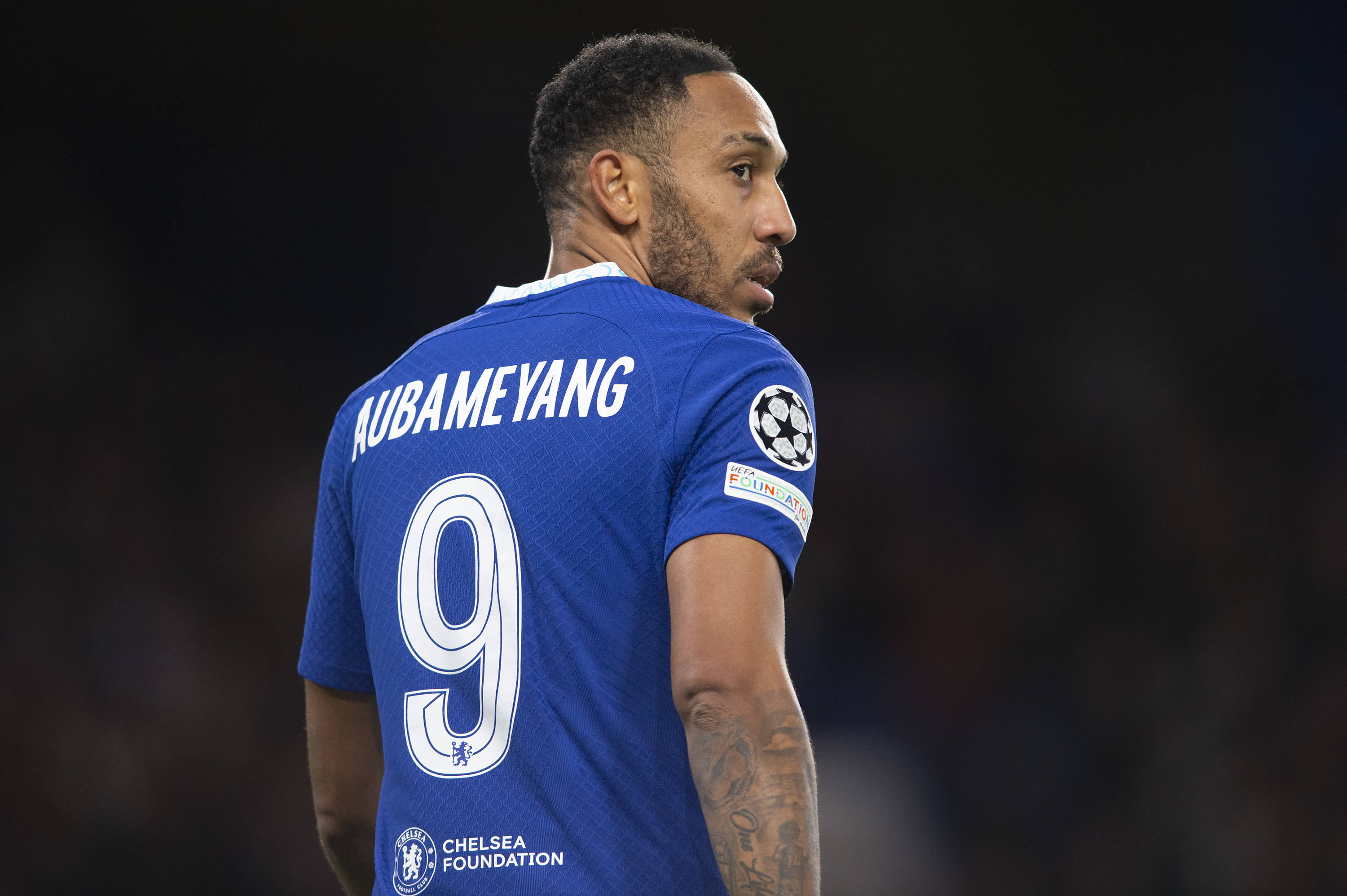Niechciany, zszokowany, bez formy. Aubameyang znów na zakręcie. Schyłek kariery coraz bliżej?
