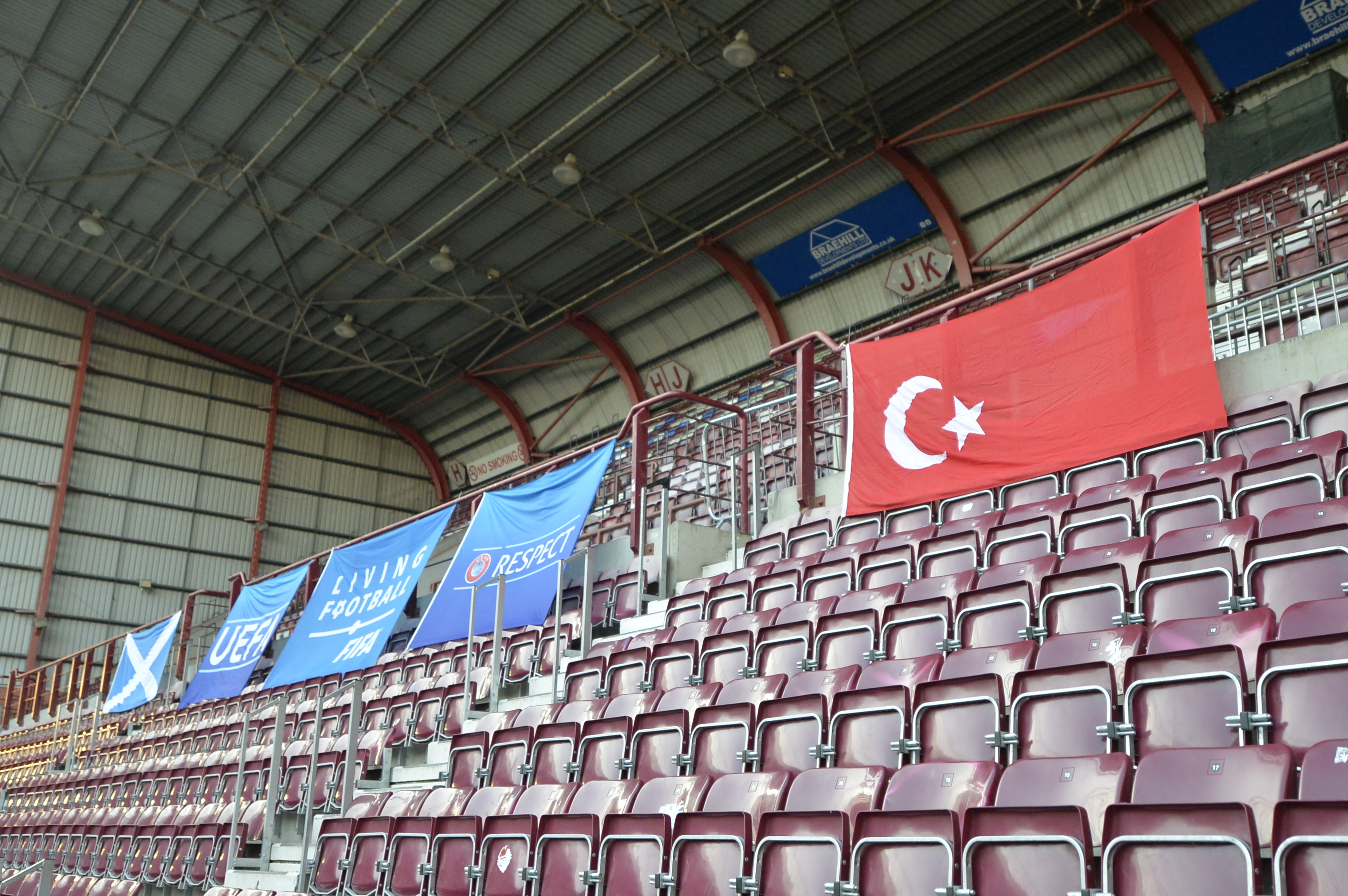 "Widziałem umierających ludzi obok mnie". Wstrząsająca relacja piłkarza z ligi tureckiej