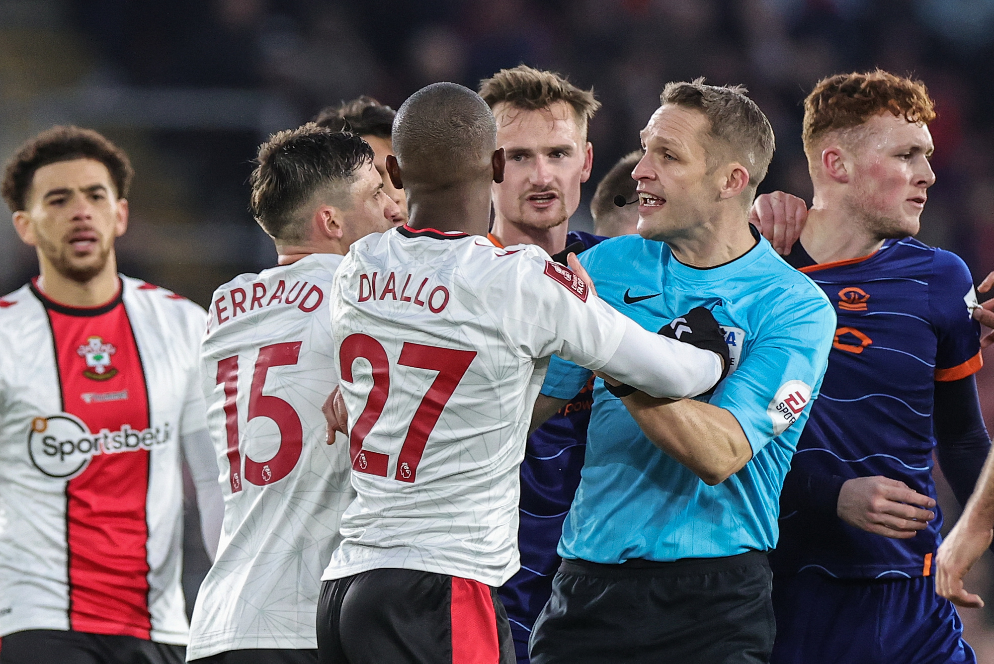 Znamy pierwszego spadkowicza Premier League? Klub Polaka szoruje po dnie. "Zawiodło wszystko"