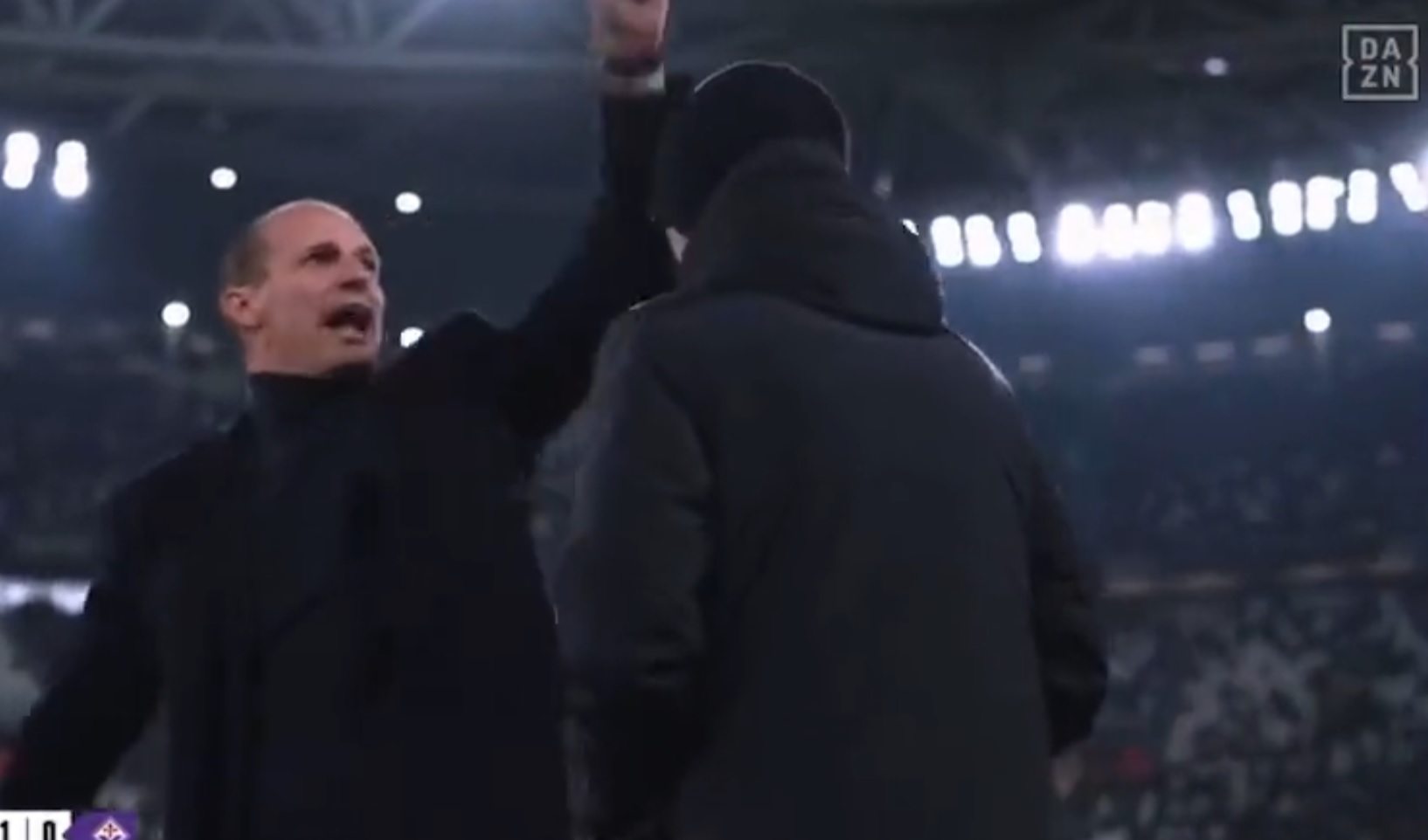 Massimiliano Allegri wdał się w kłótnię z kibicem Juventusu. Stanął w obronie swoich piłkarzy [WIDEO]