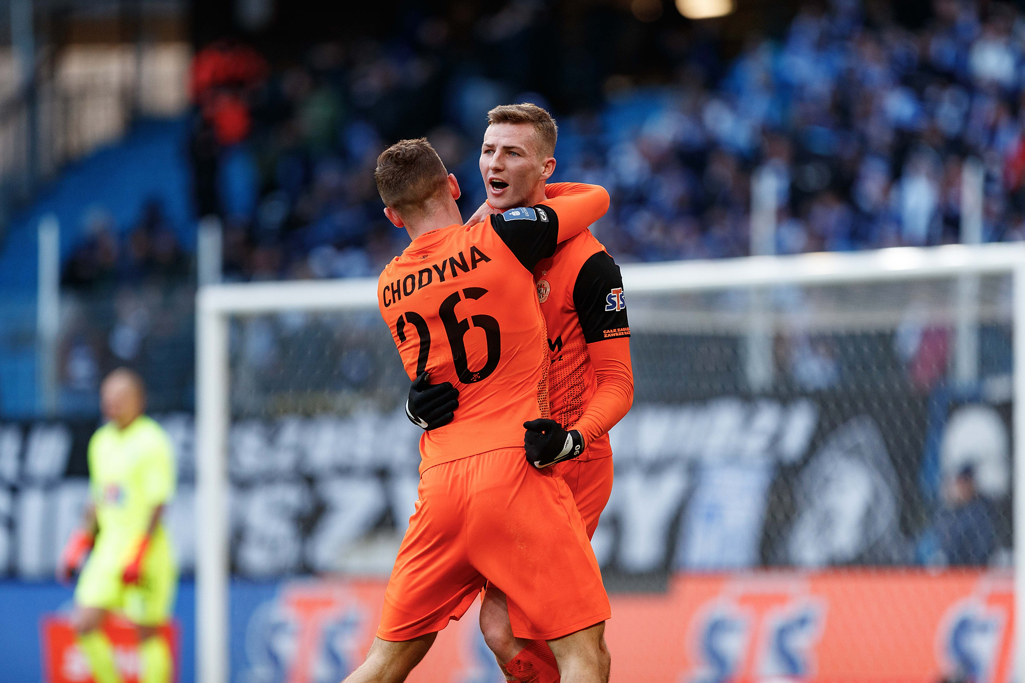 Van den Brom namieszał w składzie, Lech przegrał z Zagłębiem! Świetne kontry pogrążyły mistrzów Polski [WIDEO]