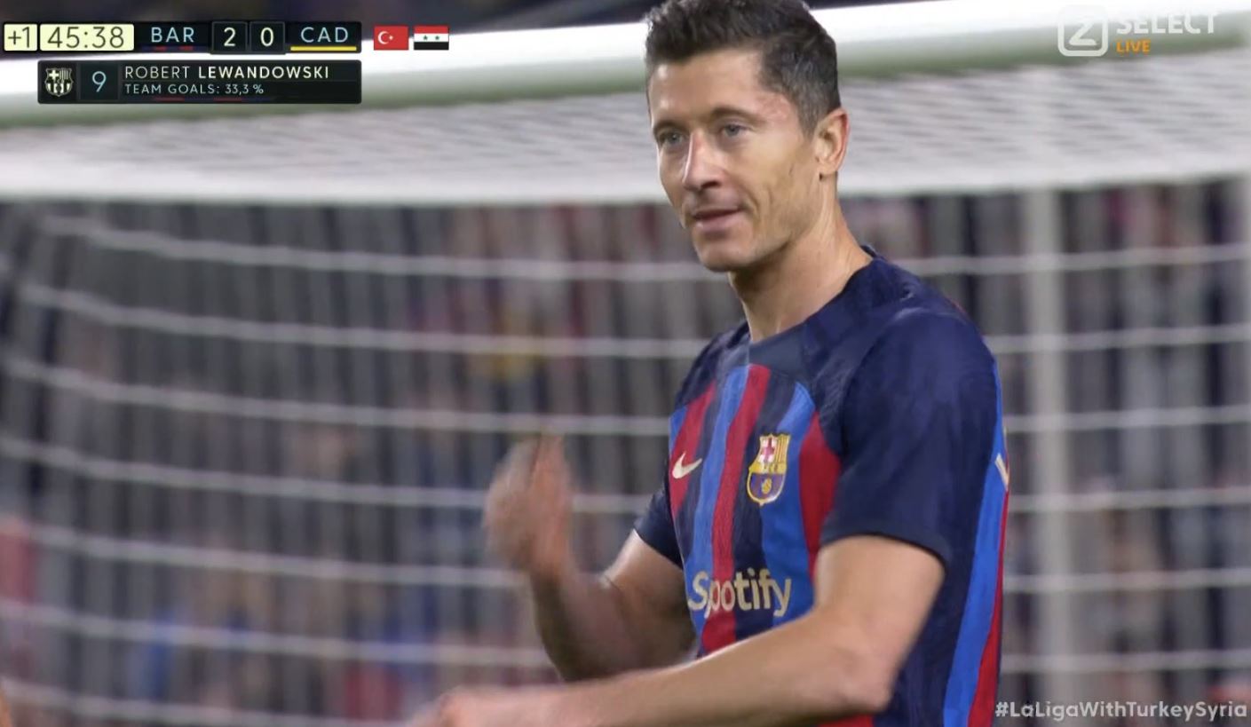 Robert Lewandowski wreszcie przełamał się na Camp Nou! Gol Polaka w meczu z Cadizem! [WIDEO]