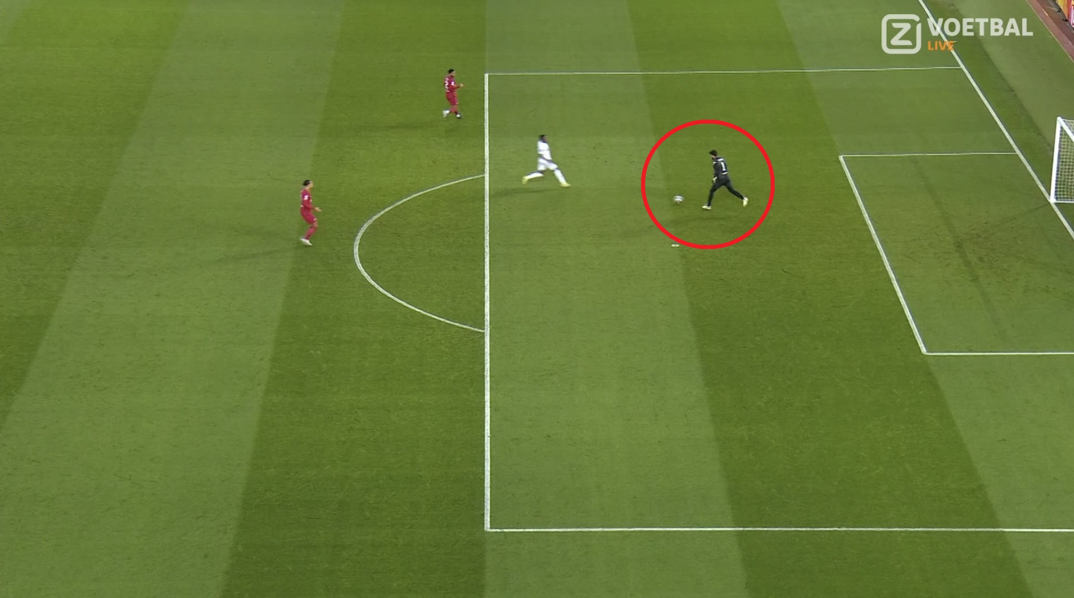 Kuriozalny gol dla Realu Madryt! To niewyobrażalne, co zrobił Alisson [WIDEO]