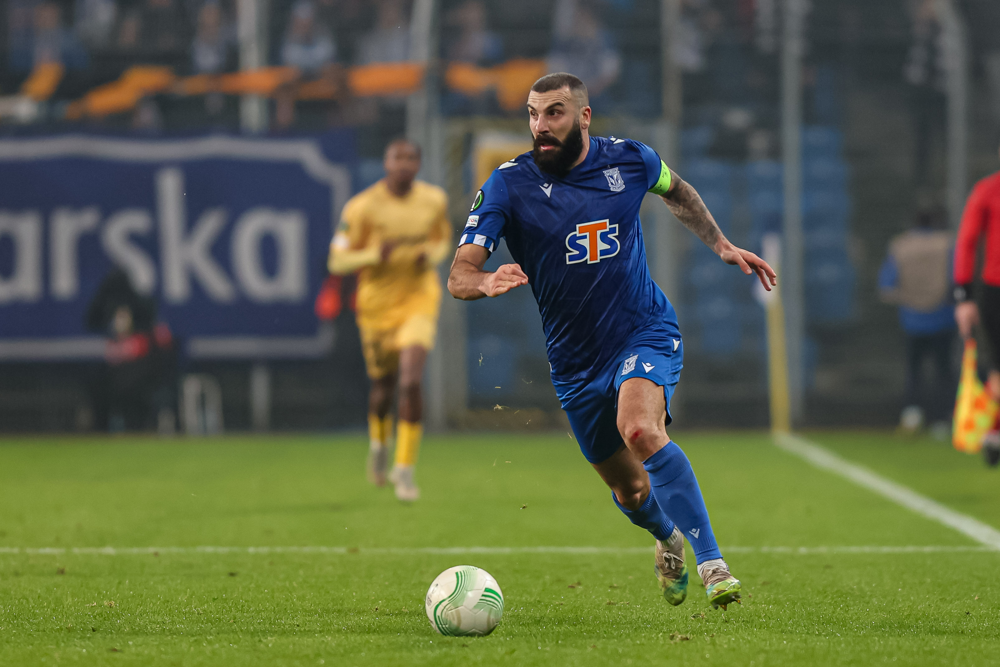 "To być może najważniejszy napastnik w historii Lecha". Dziennikarz oczarowany Mikaelem Ishakiem