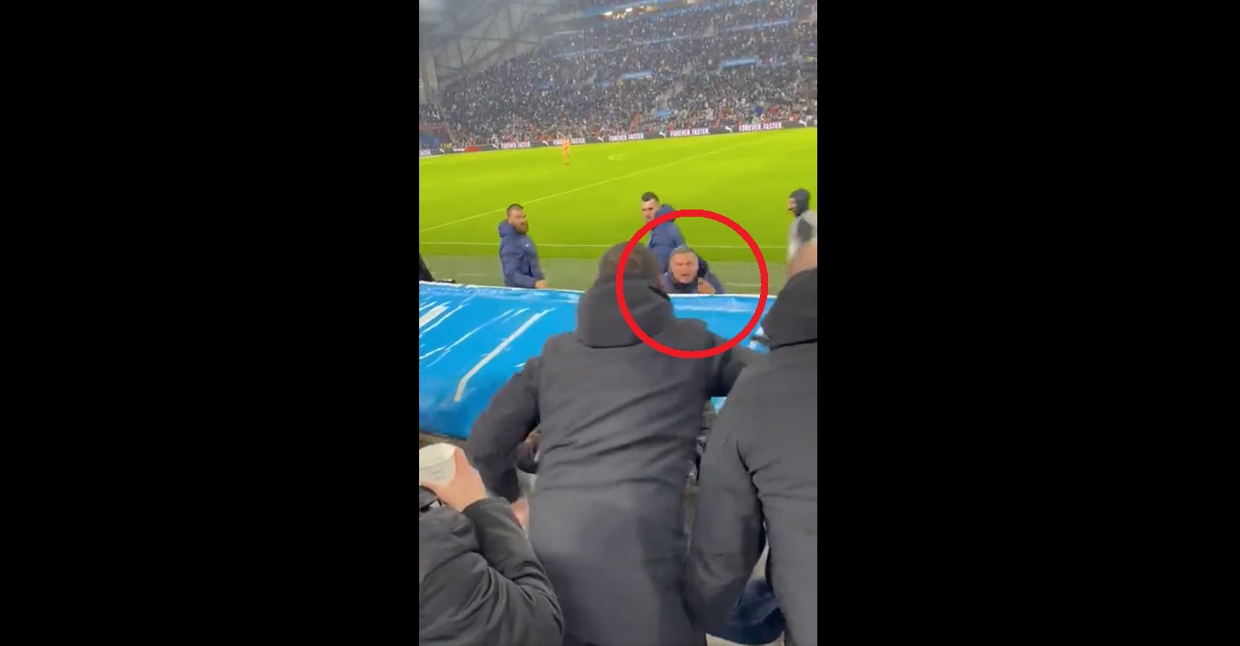 Awantura po hicie Ligue 1. Trener PSG ruszył w kierunku kibica. Powstrzymywali go asystenci [WIDEO]