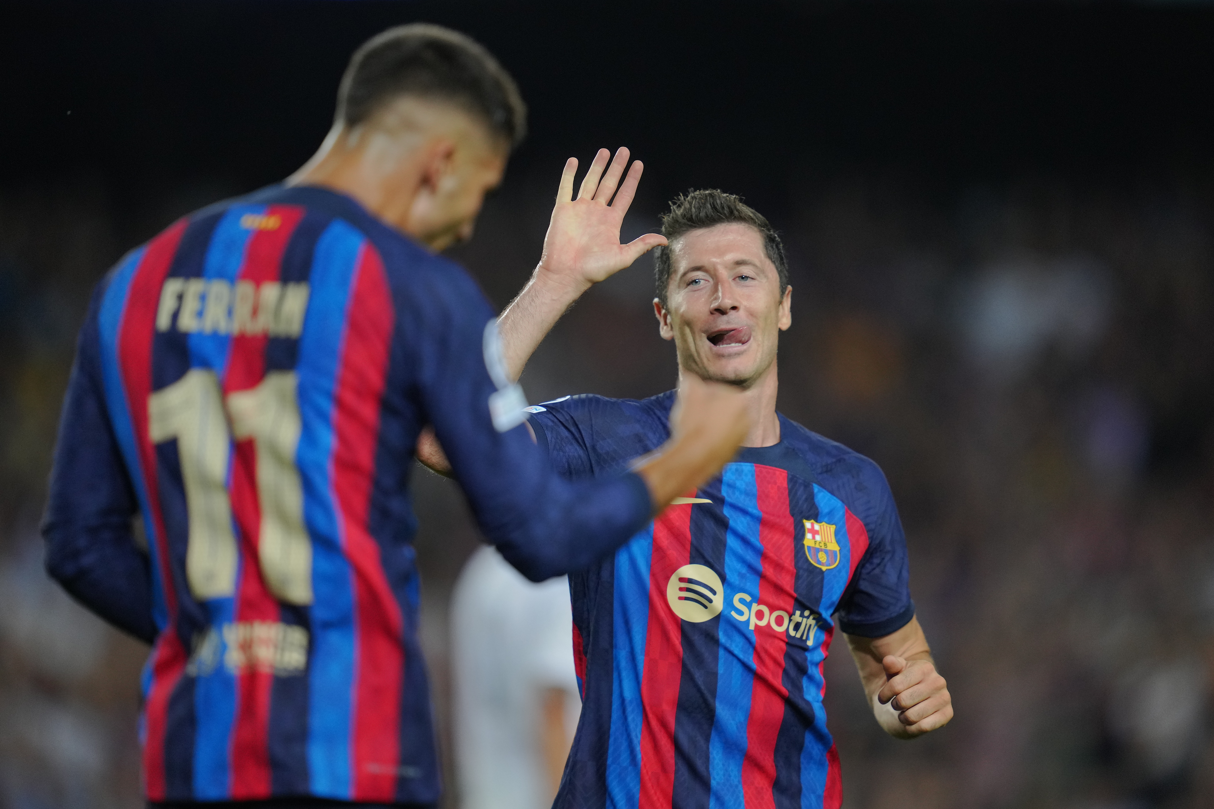 To on ma zastąpić Lewandowskiego w El Clasico. Przewidywane składy na mecz Real - Barcelona