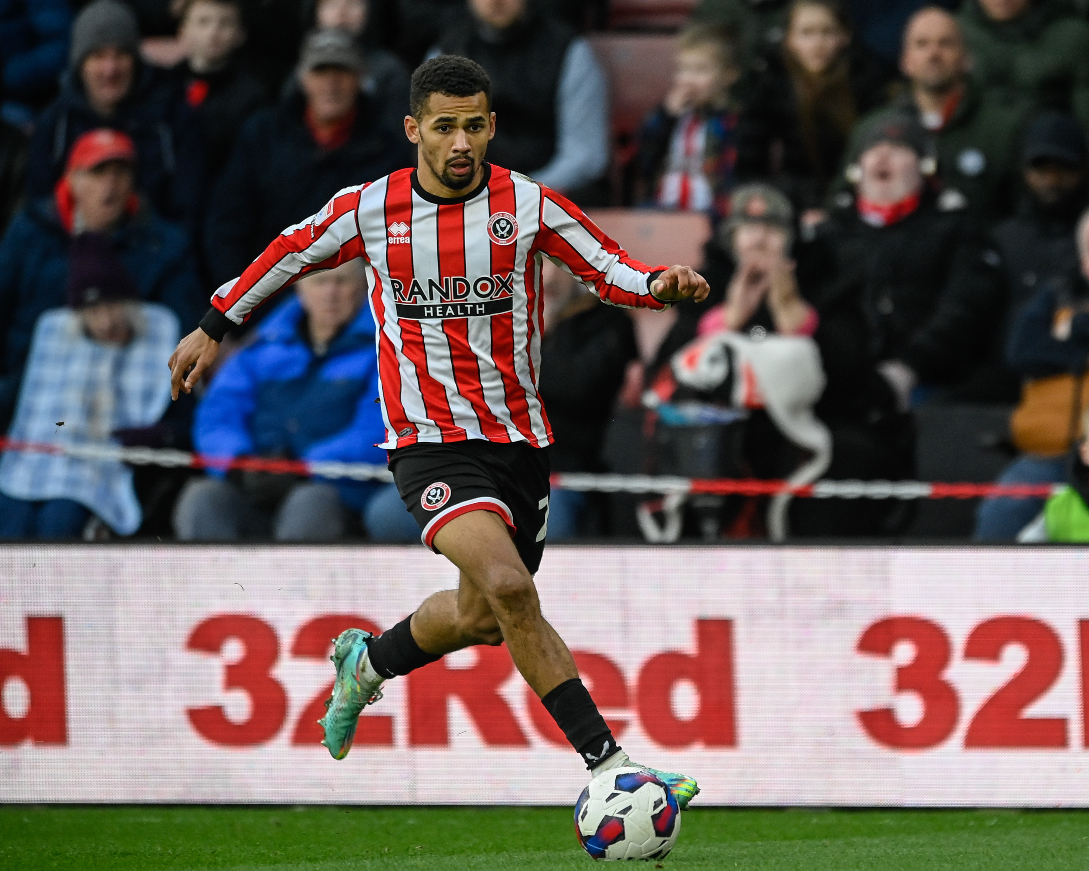 Przyszła gwiazda Premier League? Właśnie strzelił cudownego gola. Fabrizio Romano zachwala wielki talent