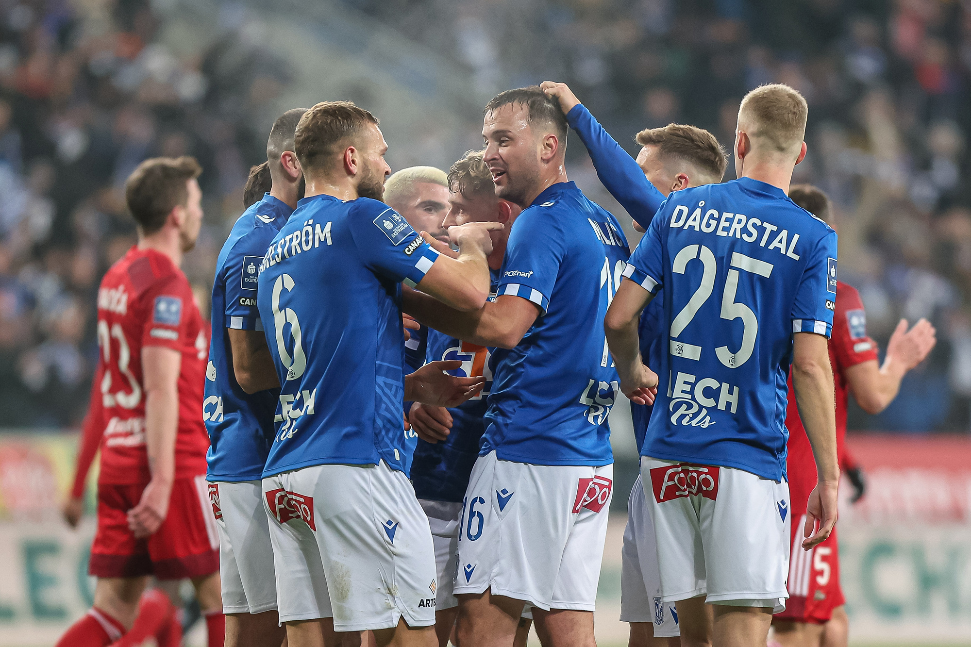 Lech Poznań kompletnie rozbił Lechię Gdańsk! Blamaż przy Bułgarskiej pogrąży trenera gości? [WIDEO]