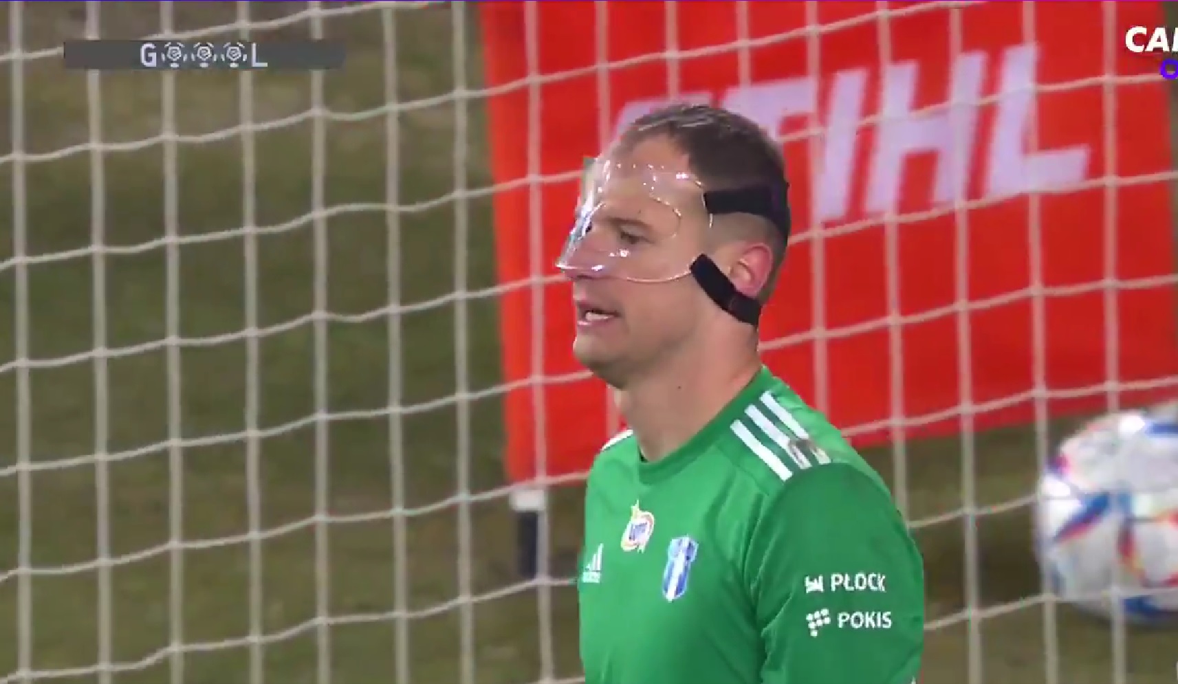 Fatalny błąd bramkarza Wisły! Ważne punkty dla Korony Kielce [WIDEO]