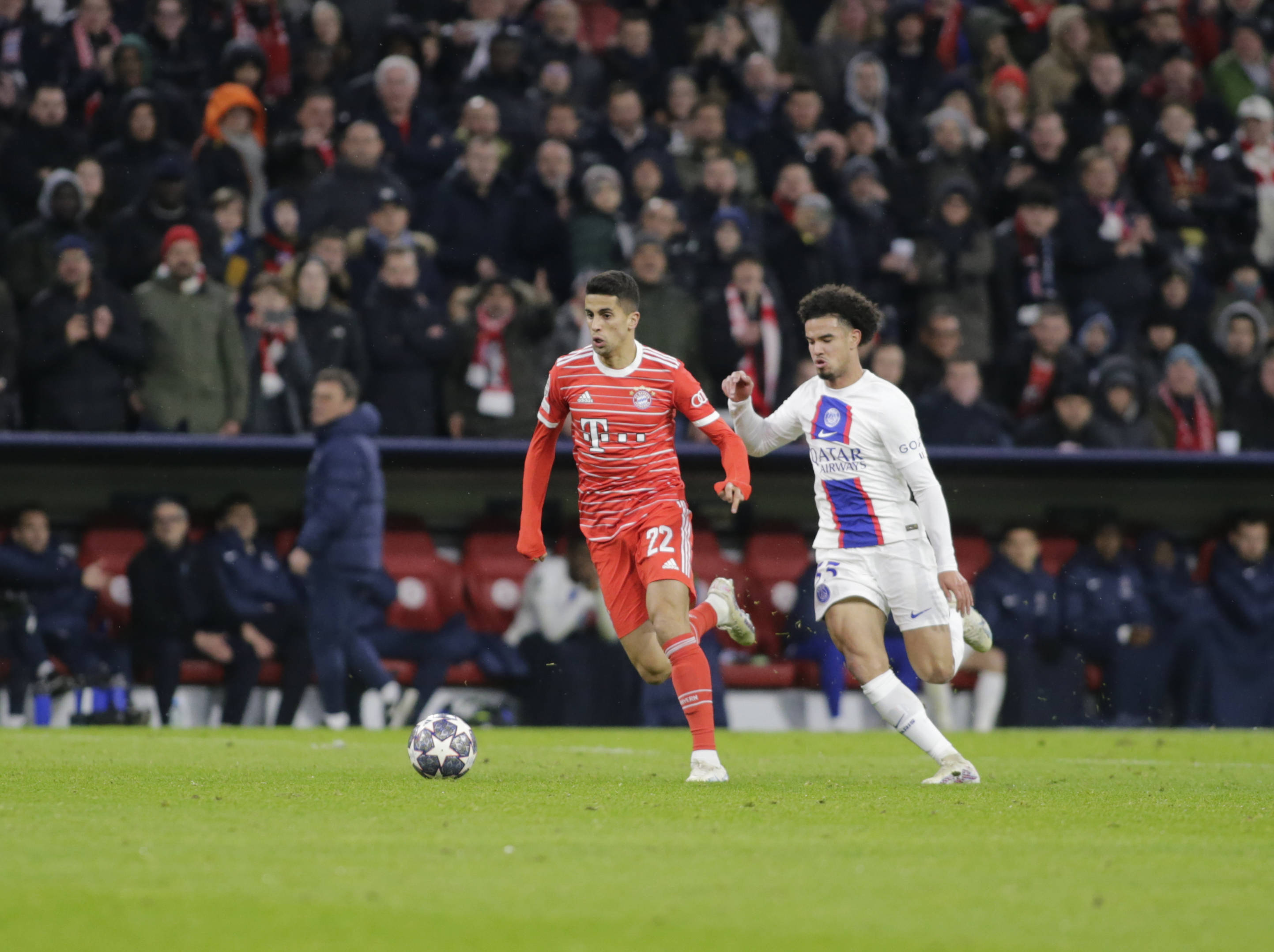 Joao Cancelo może znów zmienić klub. Gigant zainteresowany prawym obrońcą wypożyczonym do Bayernu