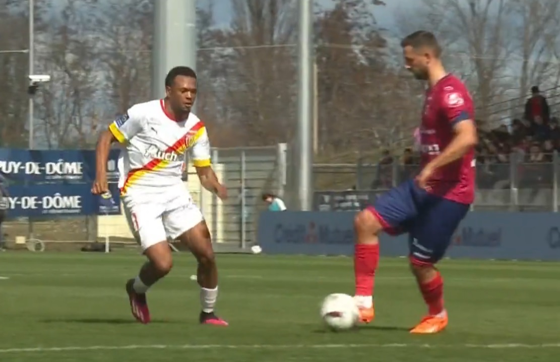 Tragikomiczny błąd reprezentanta Polski! Szalony hat-trick w pięć minut na boiskach Ligue 1! [WIDEO]