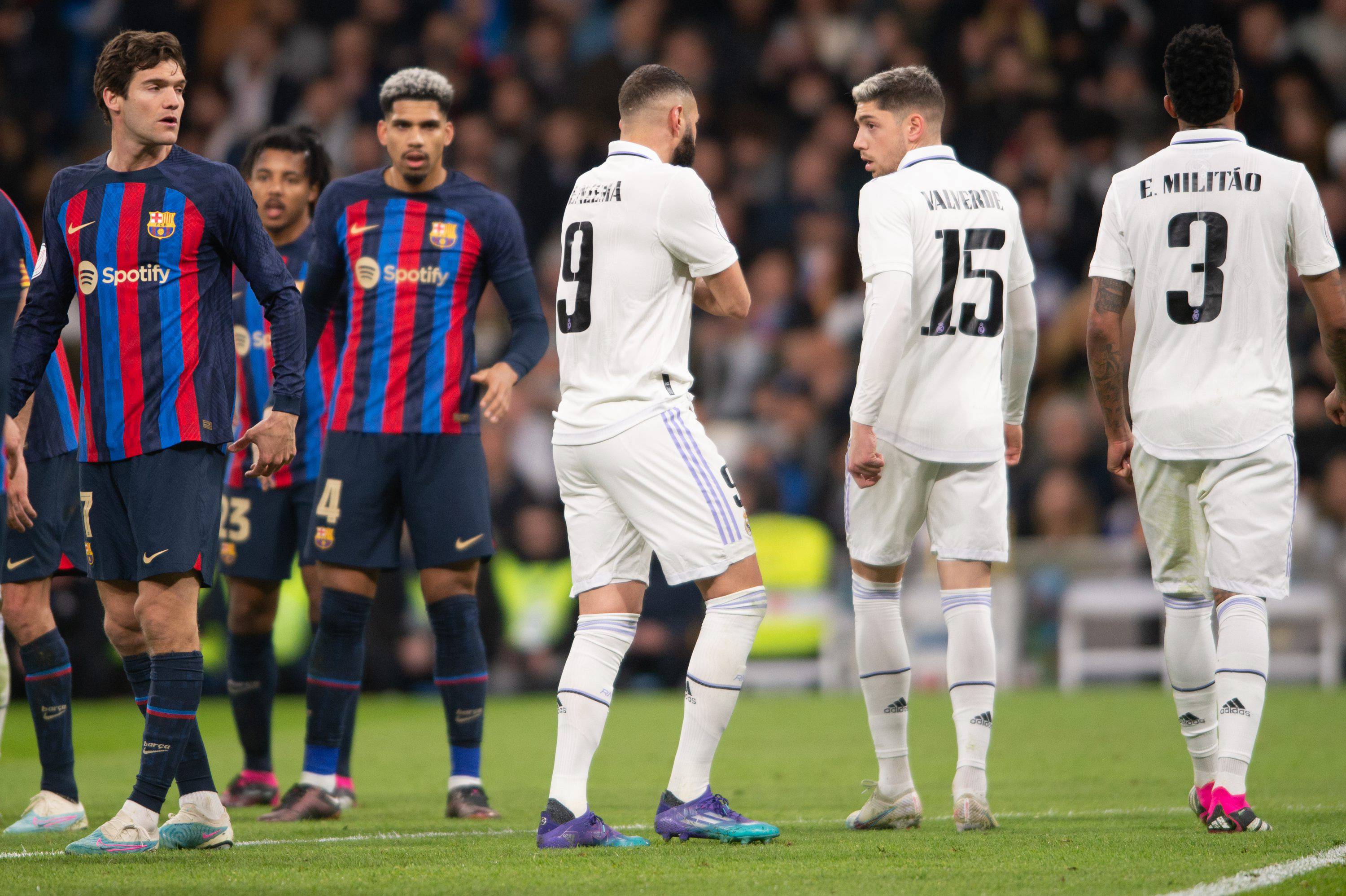 Messi w rękawicach, Lewandowski zszokowany i drużyna, która nie potrzebuje bohatera z peleryną