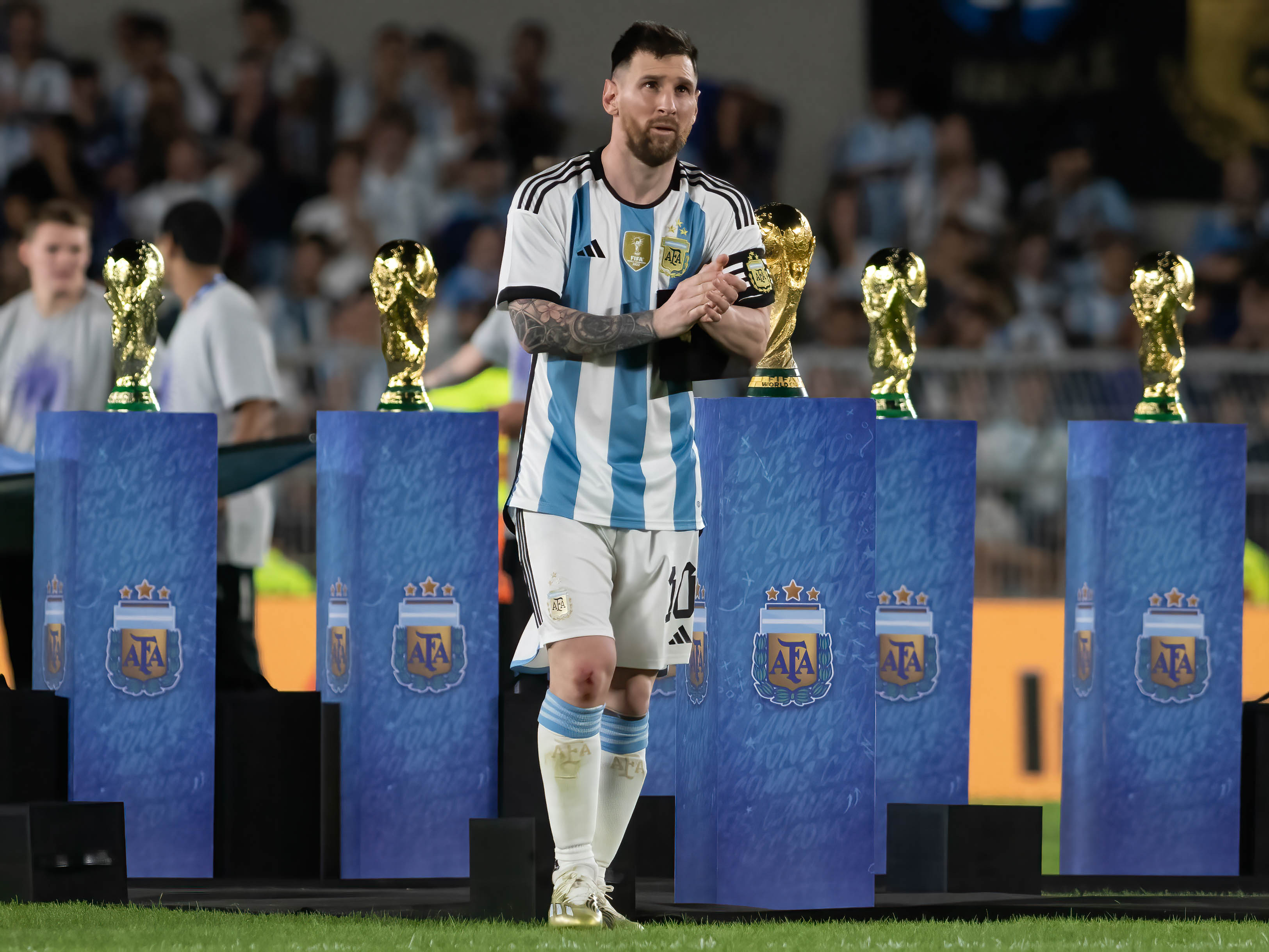 Media: Szokujący plan na pozyskanie Leo Messiego. Cała liga chce złożyć się na pensję Argentyńczyka