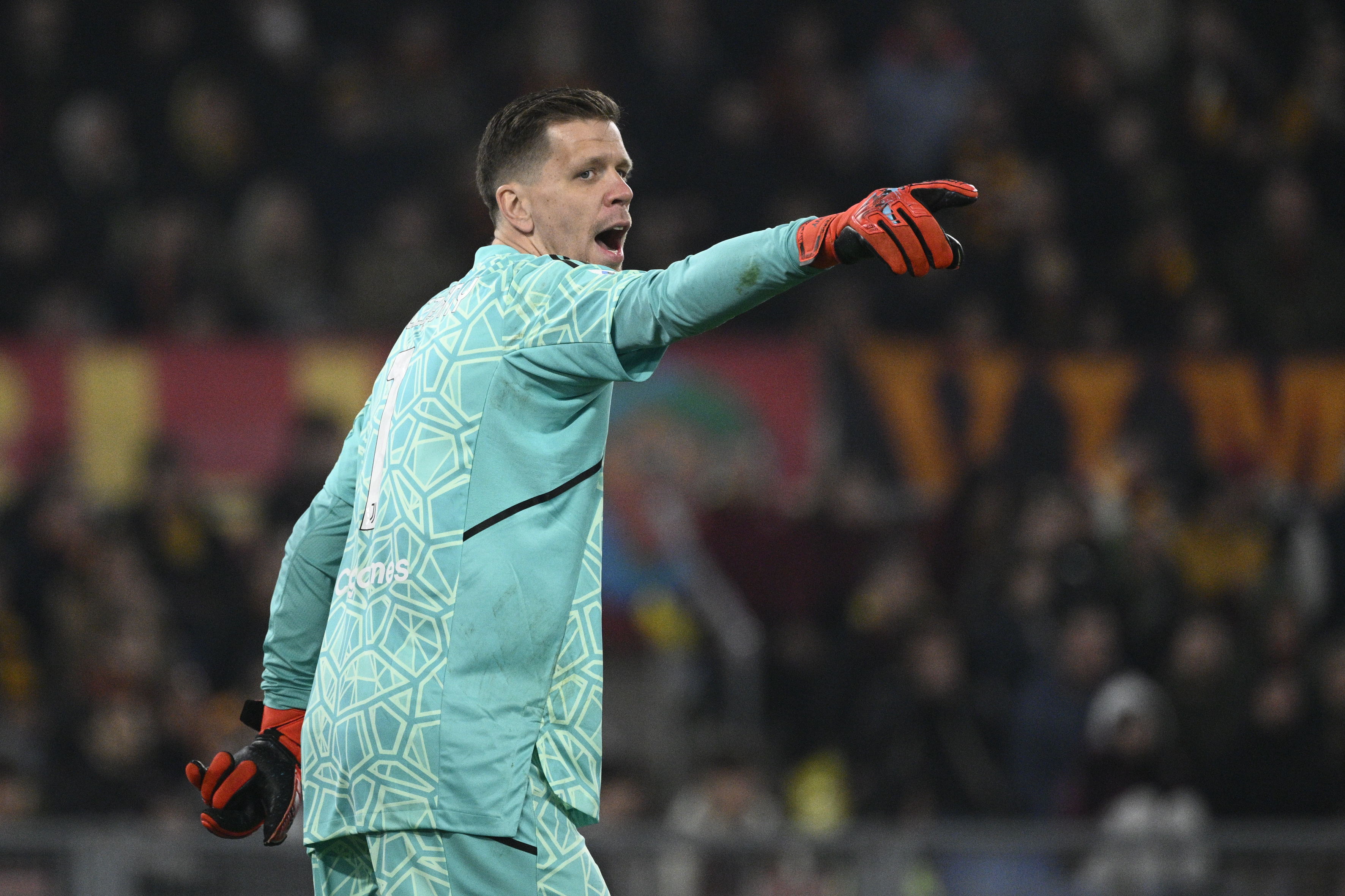 Wojciech Szczęsny podjął decyzję w sprawie przyszłości. Polak wysłał komunikat. "Wiem, że mnie chcą"