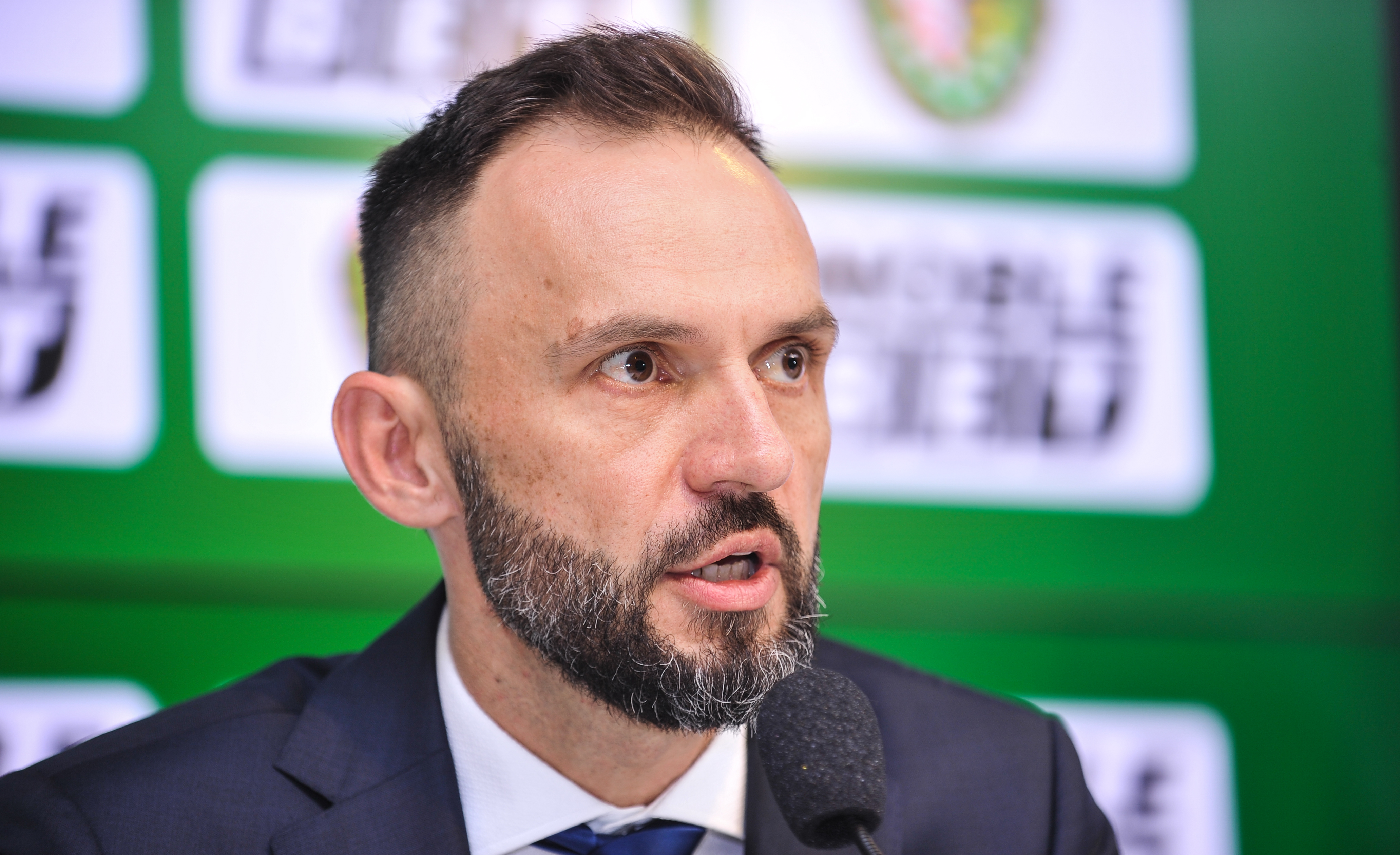 Czołowi piłkarze opuszczą ekstraklasowy zespół. "Nasz plan zakłada sprzedaż"
