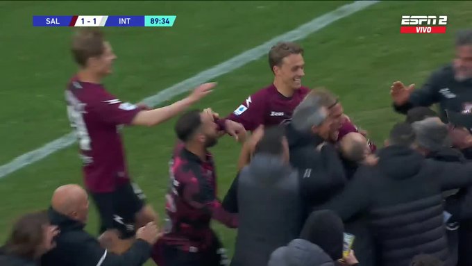 Sensacja w meczu Salernitany z Interem! Centrostrzał na wagę punktu dla ekipy Paulo Sousy [WIDEO]