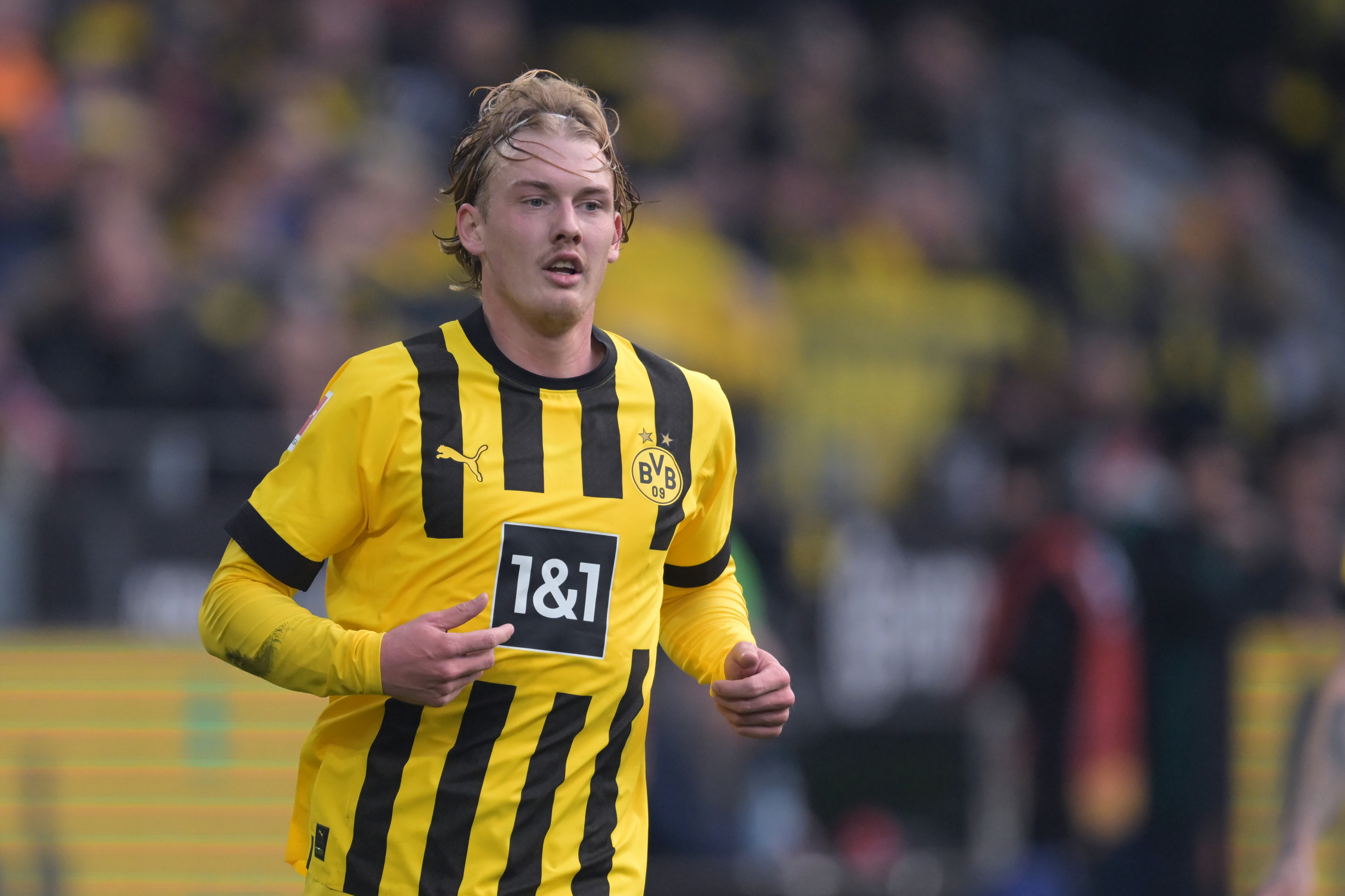 Borussia Dortmund chce przedłużyć kontrakt z ważnym piłkarzem. Pomocnik dostał ofertę prolongaty
