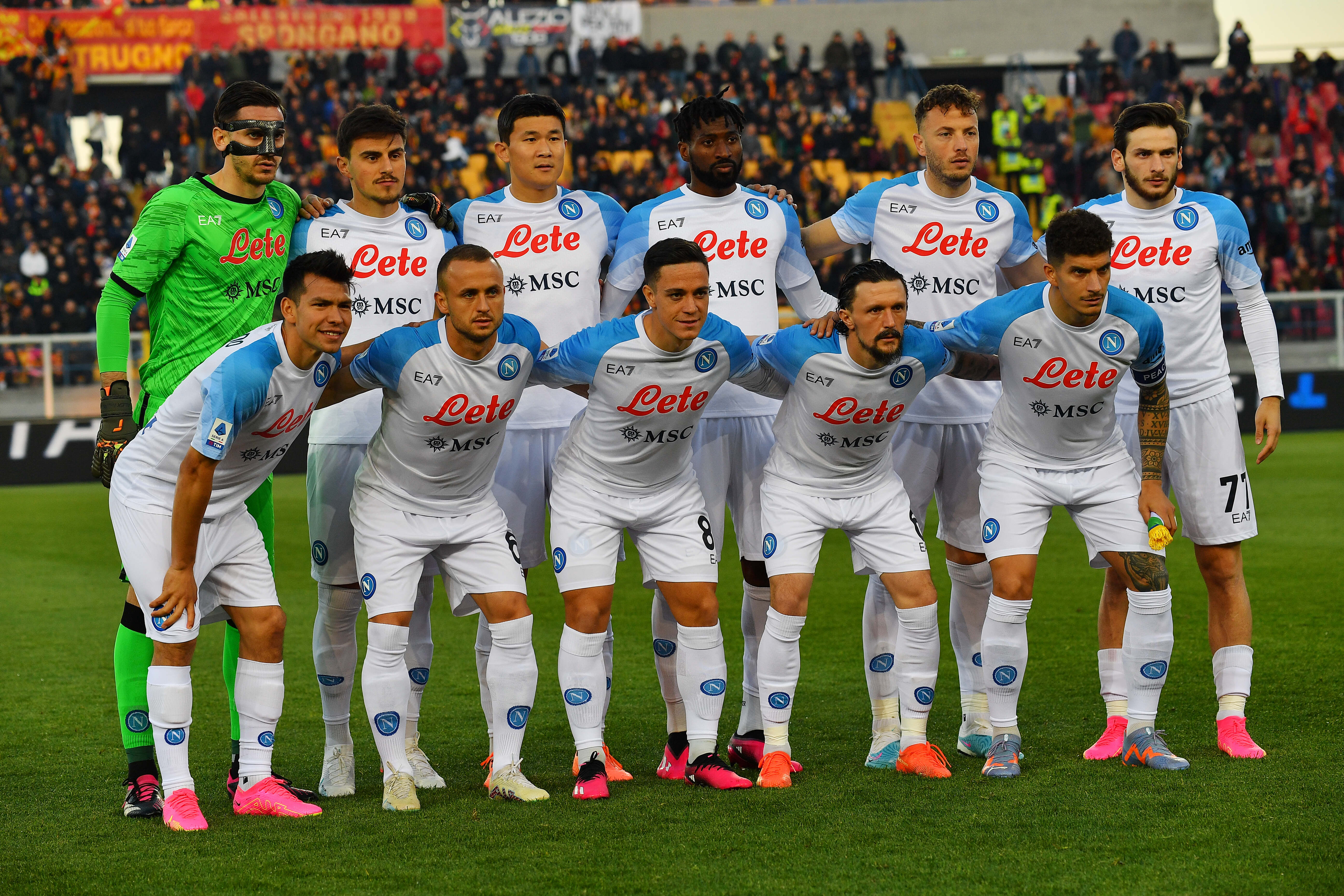 Media: Lider Napoli trafi do wojska. To może zupełnie storpedować jego wielki transfer