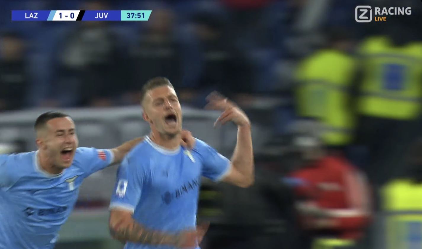 Lazio coraz bliżej awansu do Ligi Mistrzów. Ekipa Sarriego lepsza od Juventusu, Szczęsny był bezradny [WIDEO]