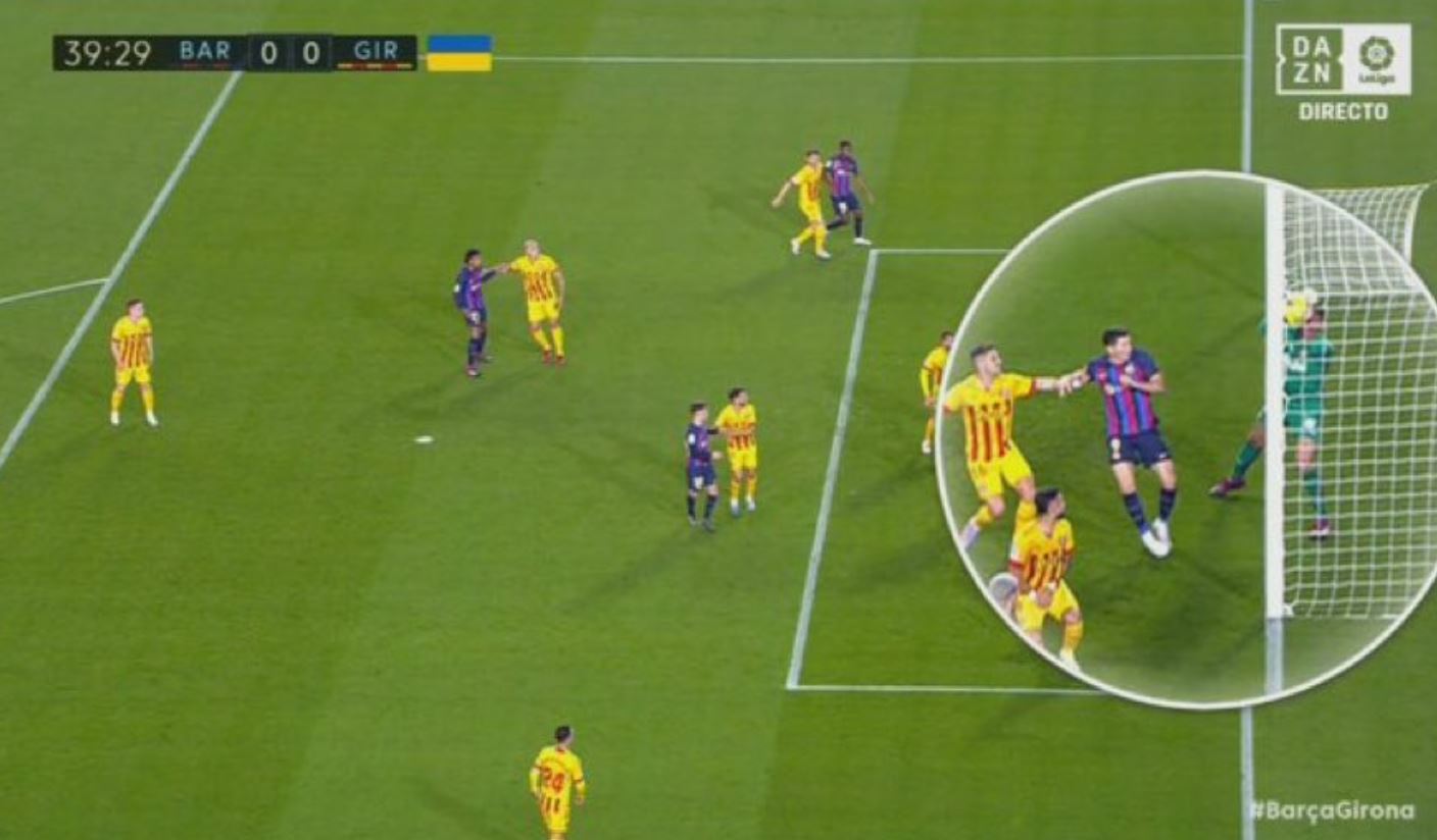 Spora kontrowersja w spotkaniu FC Barcelony! Piłkarze "Blaugrany" domagali się gola [WIDEO]