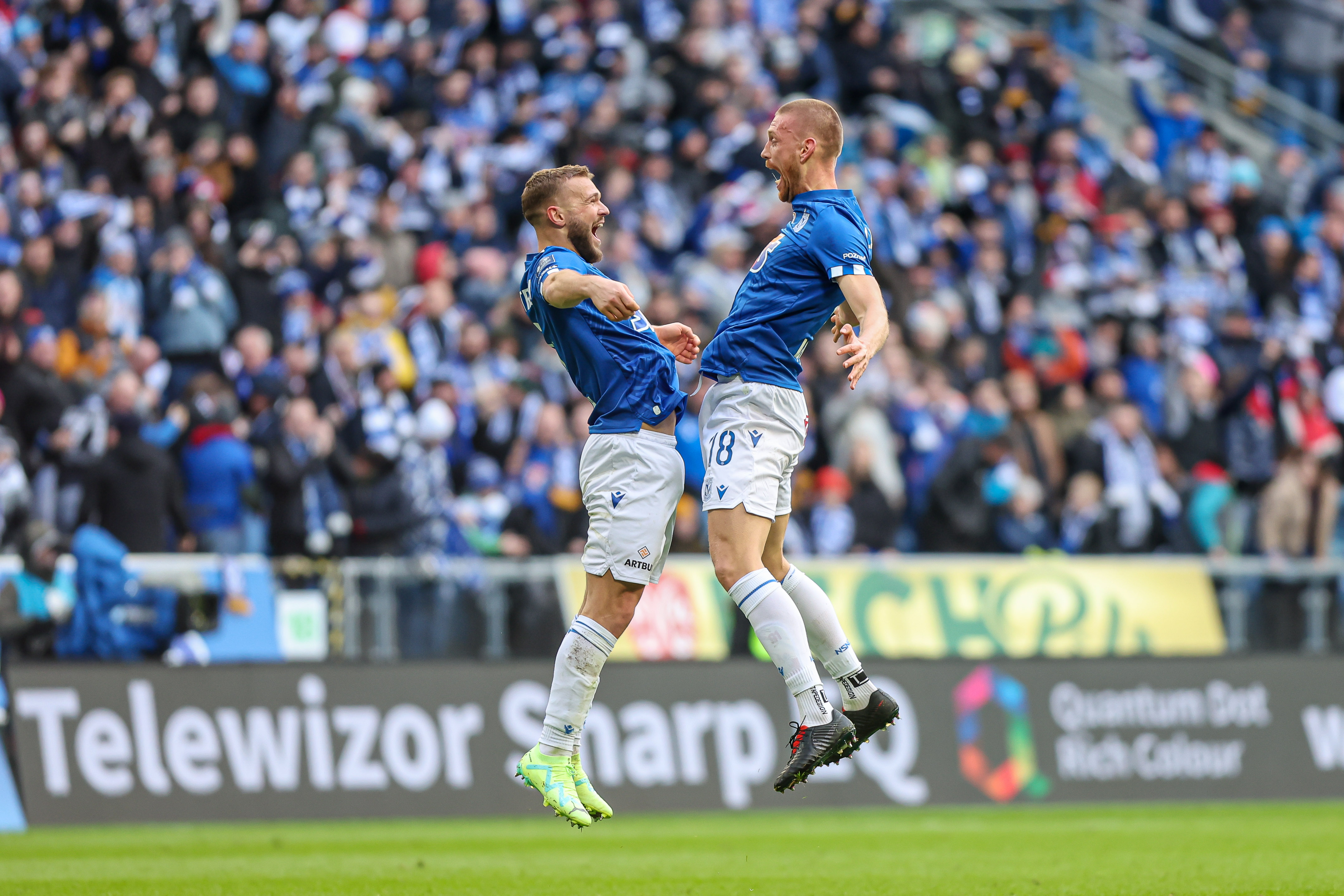 Tam Lech może szukać szans z Fiorentiną. "Widać, że mu to wychodzi". Kolejna magiczna poznańska noc
