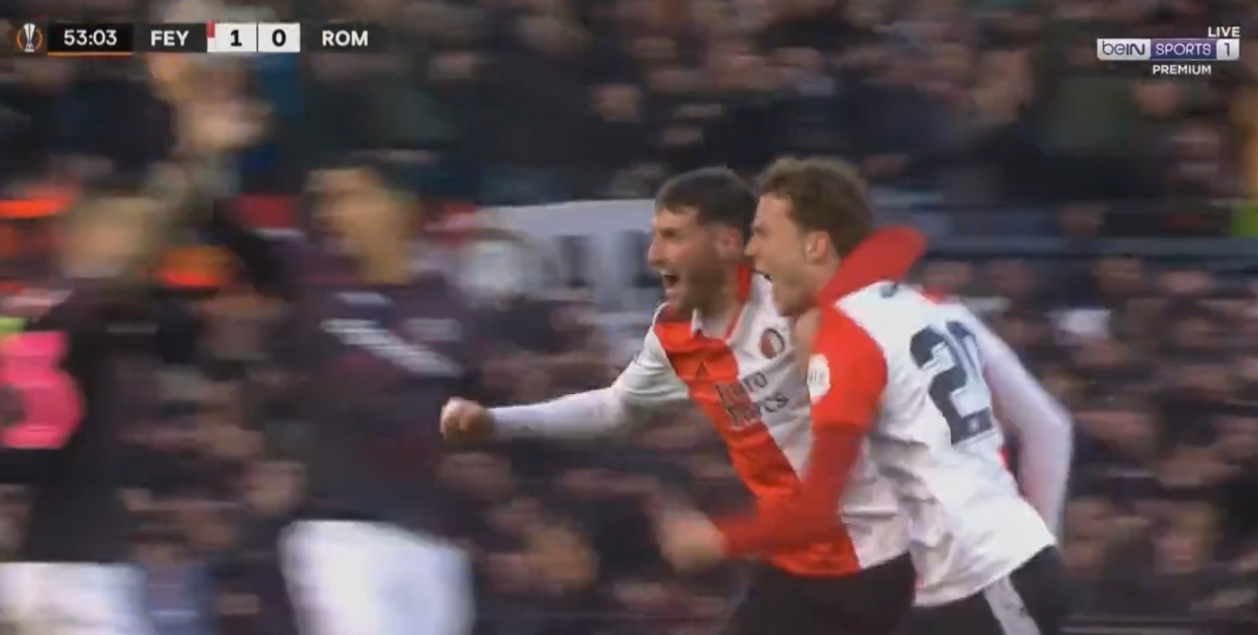 Nicola Zalewski bezlitośnie ograny przy bramce. AS Roma zmarnowała karnego i przegrała z Feyenoordem [WIDEO]