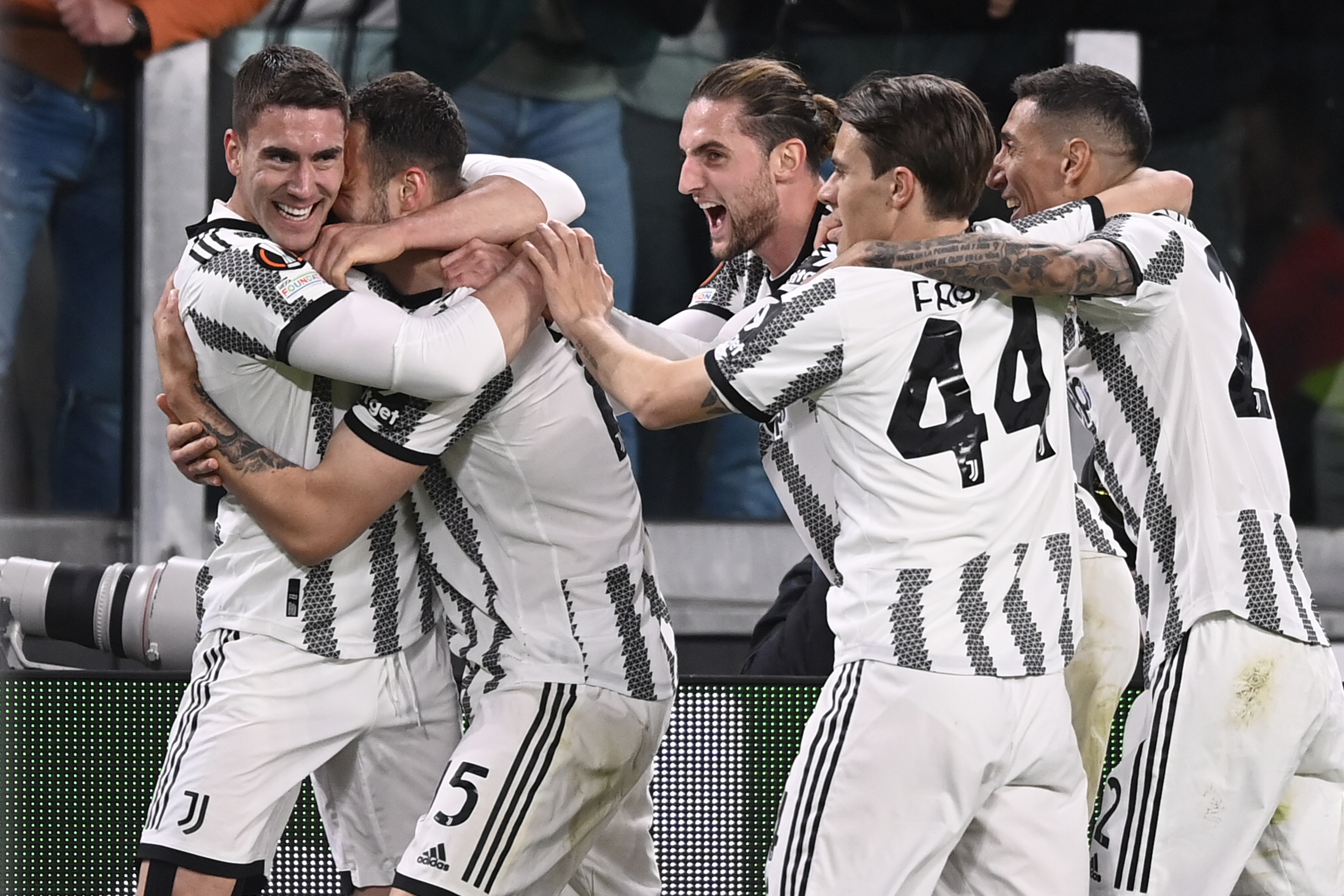 Juventus Turyn - SSC Napoli gdzie oglądać? Transmisja na żywo w TV i stream online z hitu Serie A