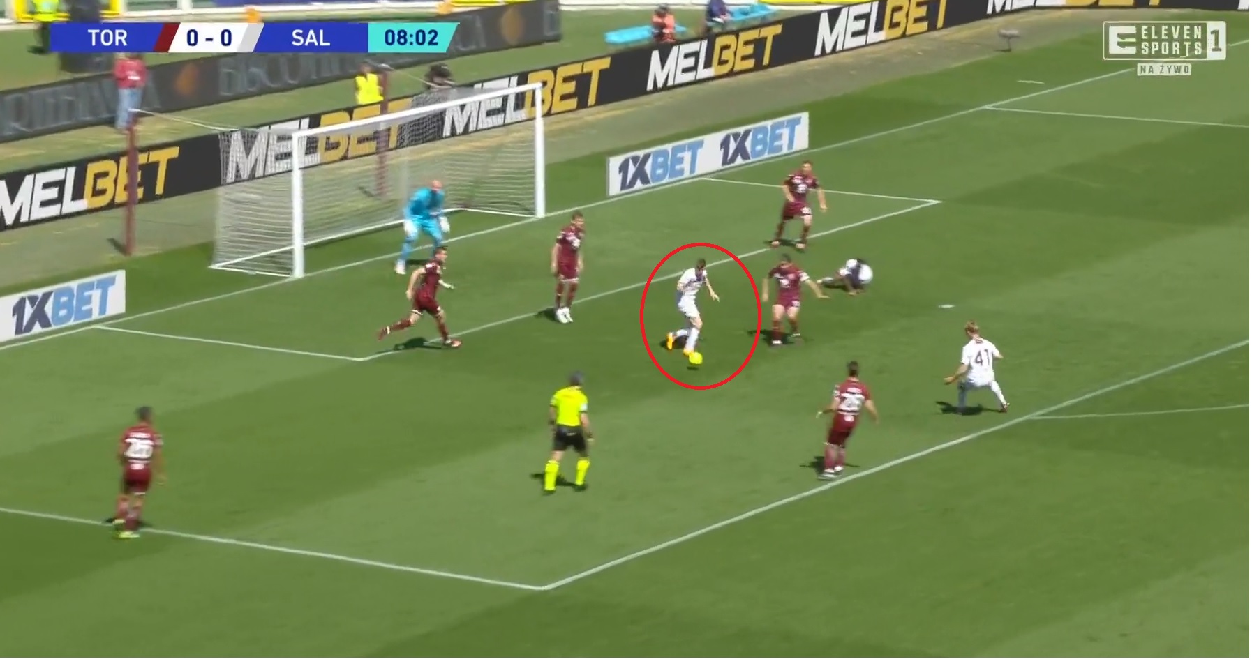 Krzysztof Piątek z asystą w Serie A. Przytomne zachowanie Polaka w polu karnym rywali [WIDEO]