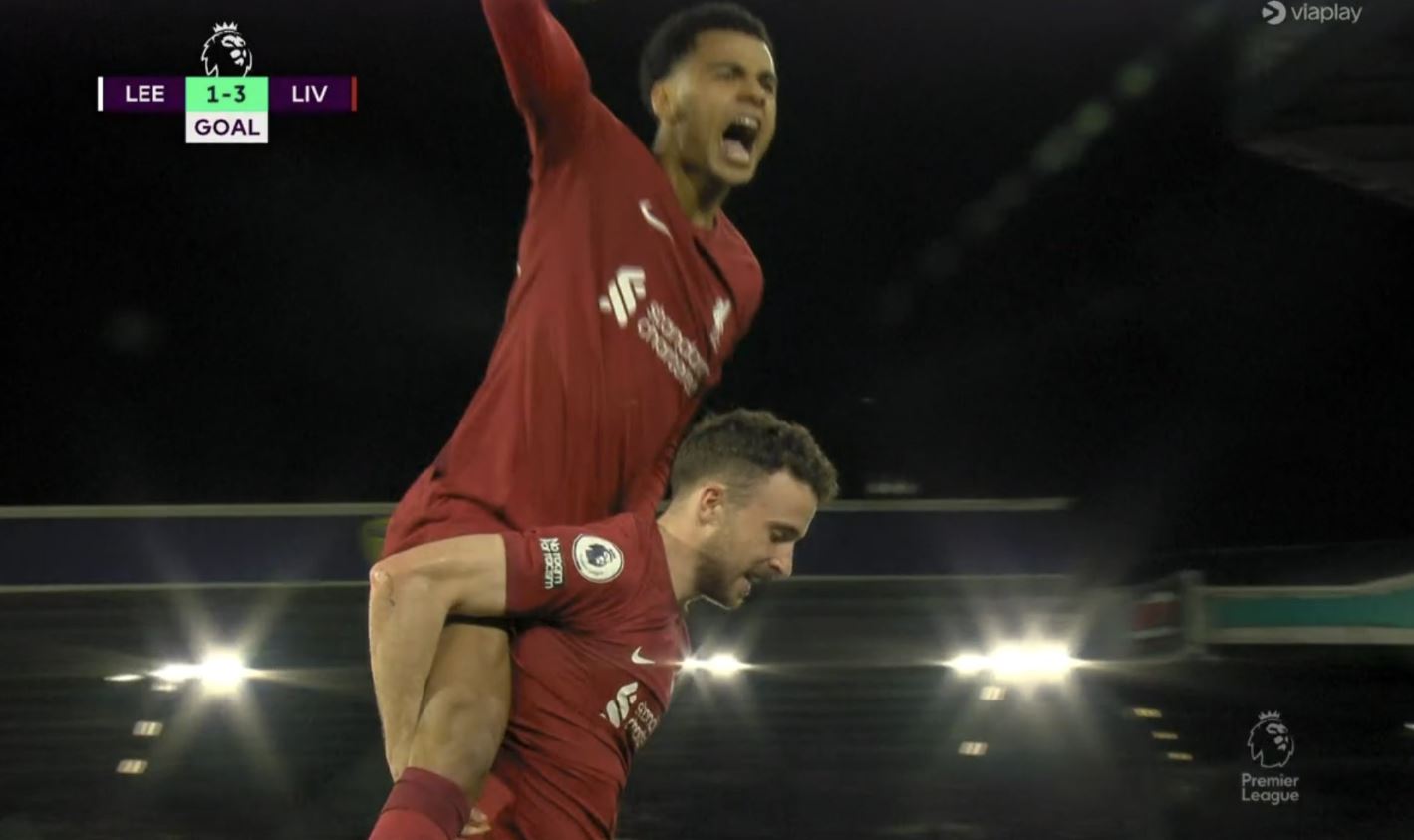 Liverpool zmiażdżył Leeds! Sześć goli "The Reds" na stadionie rywala, Jota wreszcie się przełamał [WIDEO]