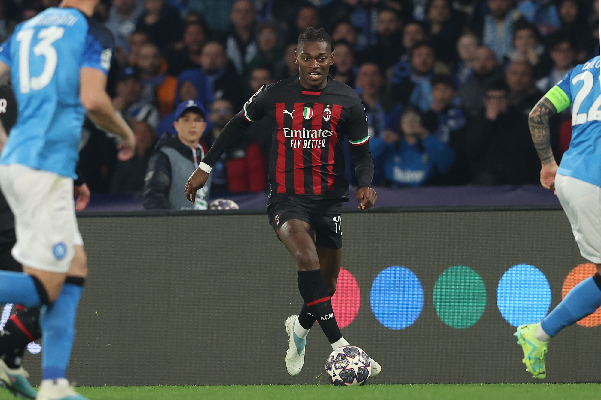 AC Milan w półfinale Ligi Mistrzów! Popisowa akcja Rafaela Leao, festiwal niewykorzystanych jedenastek [WIDEO]