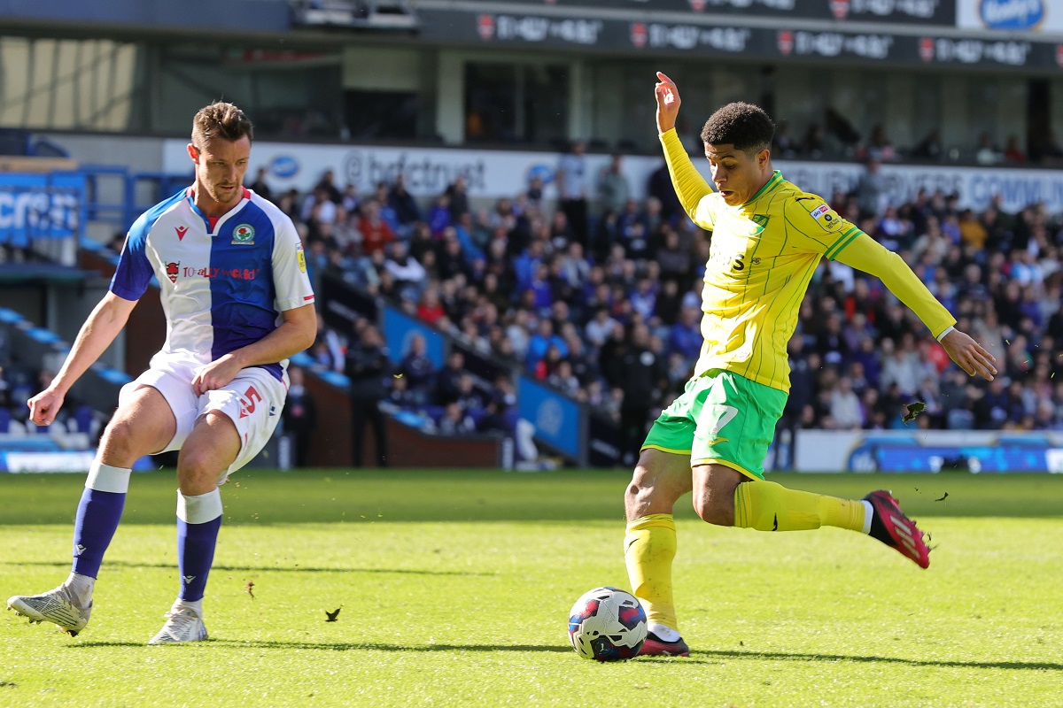 Wielkie kluby walczą o awans do Premier League. Wśród nich były mistrz i odrodzona legenda