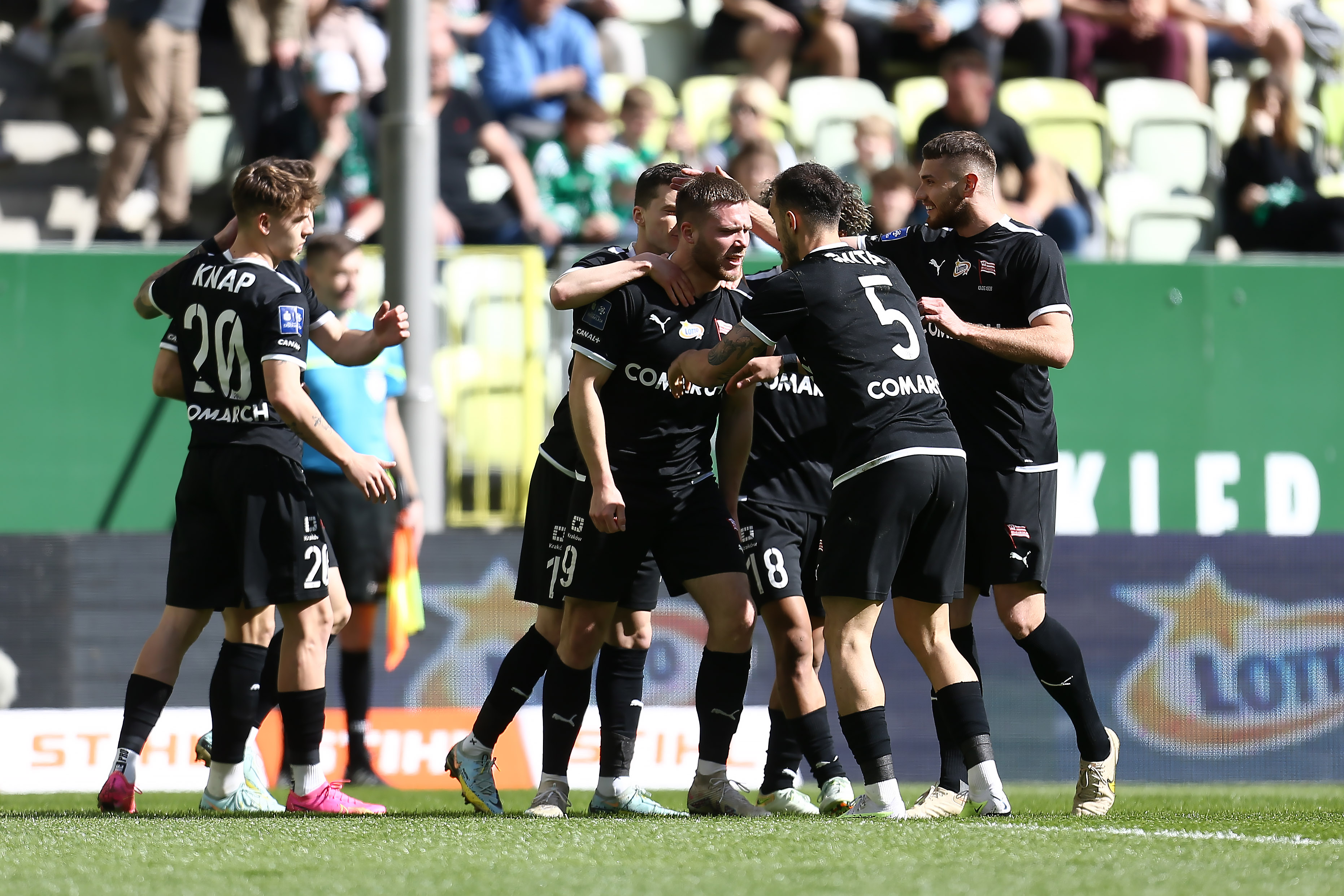 Lechia coraz bliżej spadku z Ekstraklasy! Gdańszczanie przegrali z Cracovią [WIDEO]