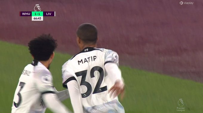 Łukasz Fabiański nie zatrzymał Liverpoolu! Cenne zwycięstwo "The Reds" w Premier League [WIDEO]