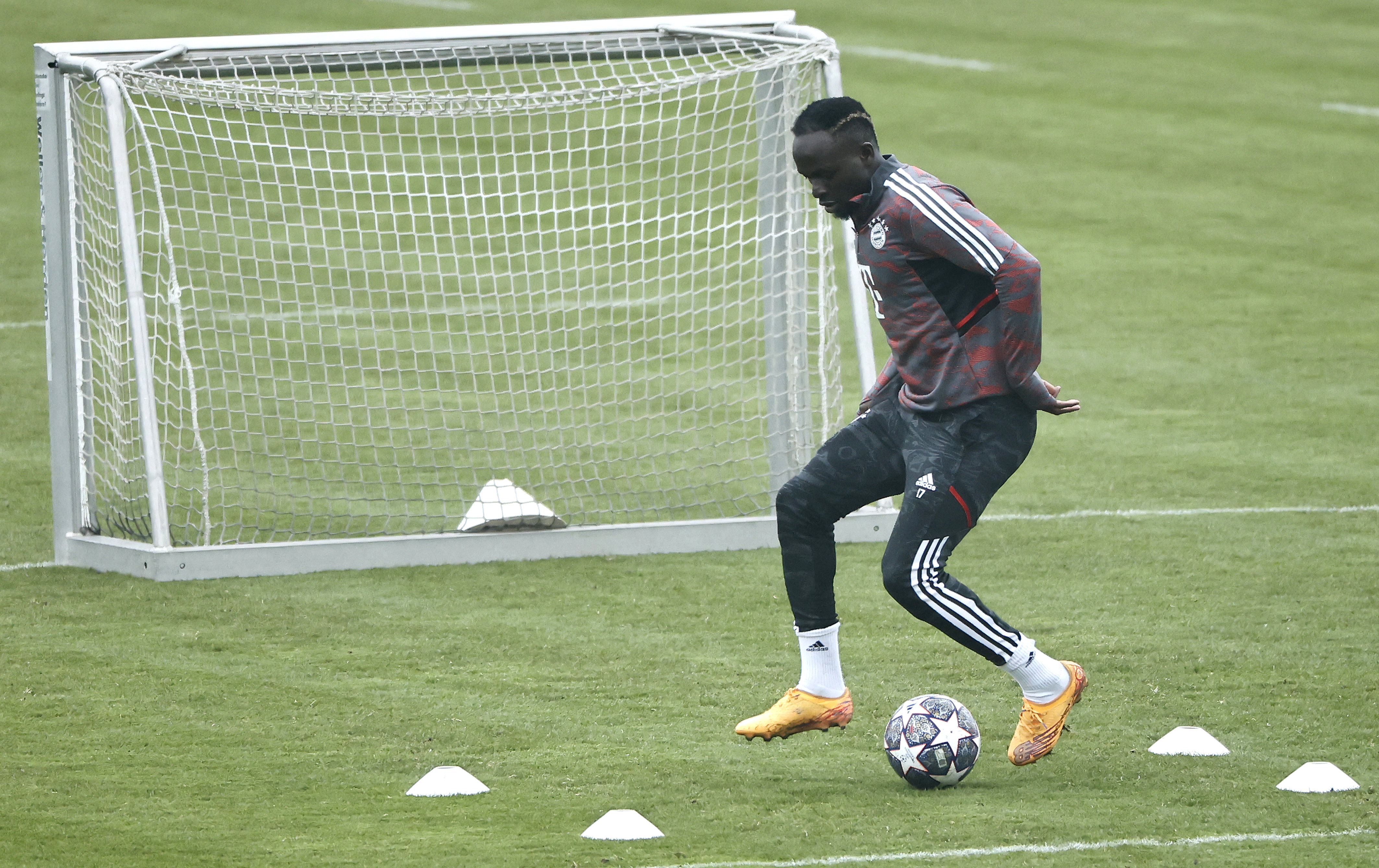 Sensacyjna opcja transferu dla Sadio Mane. Napastnik Bayernu może wrócić do Premier League