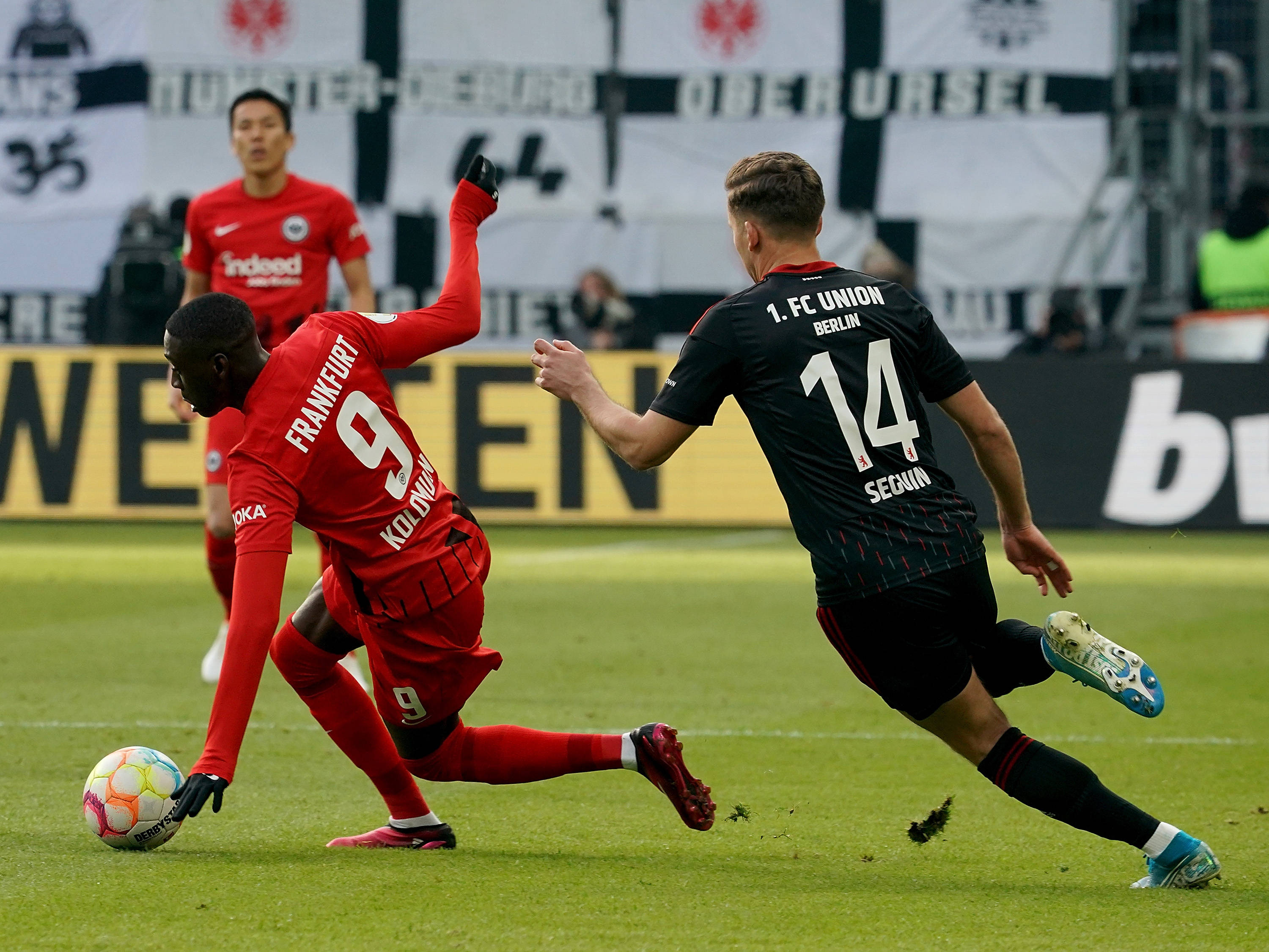 Problem Bayernu z kupnem wymarzonego napastnika. Inny klub chce zatrzymać swoją gwiazdę