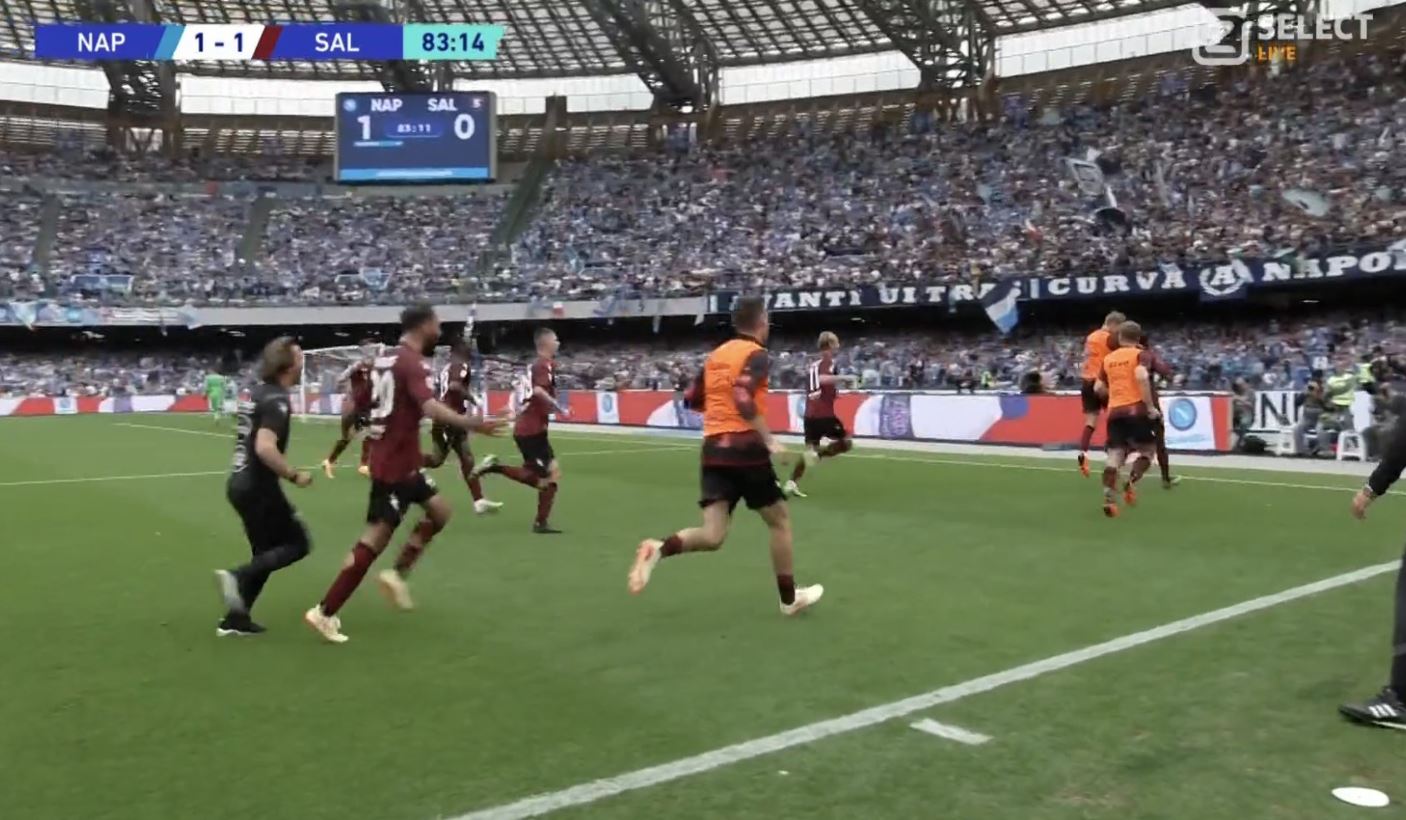 Salernitana zepsuła wielkie święto Napoli! "Azzurri" już fetowali mistrzostwo, a dali się zaskoczyć! [WIDEO]