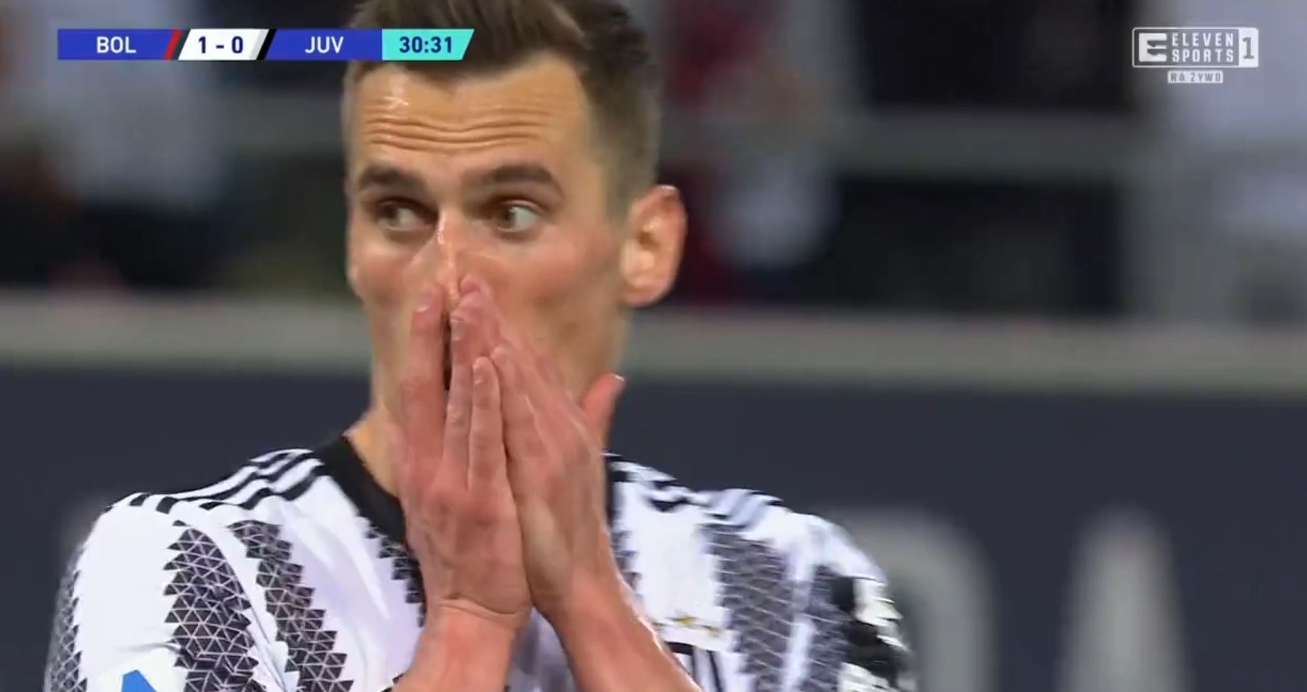 Arkadiusz Milik zmarnował rzut karny w meczu Juventusu! Łukasz Skorupski wyczuł kolegę z kadry [WIDEO]