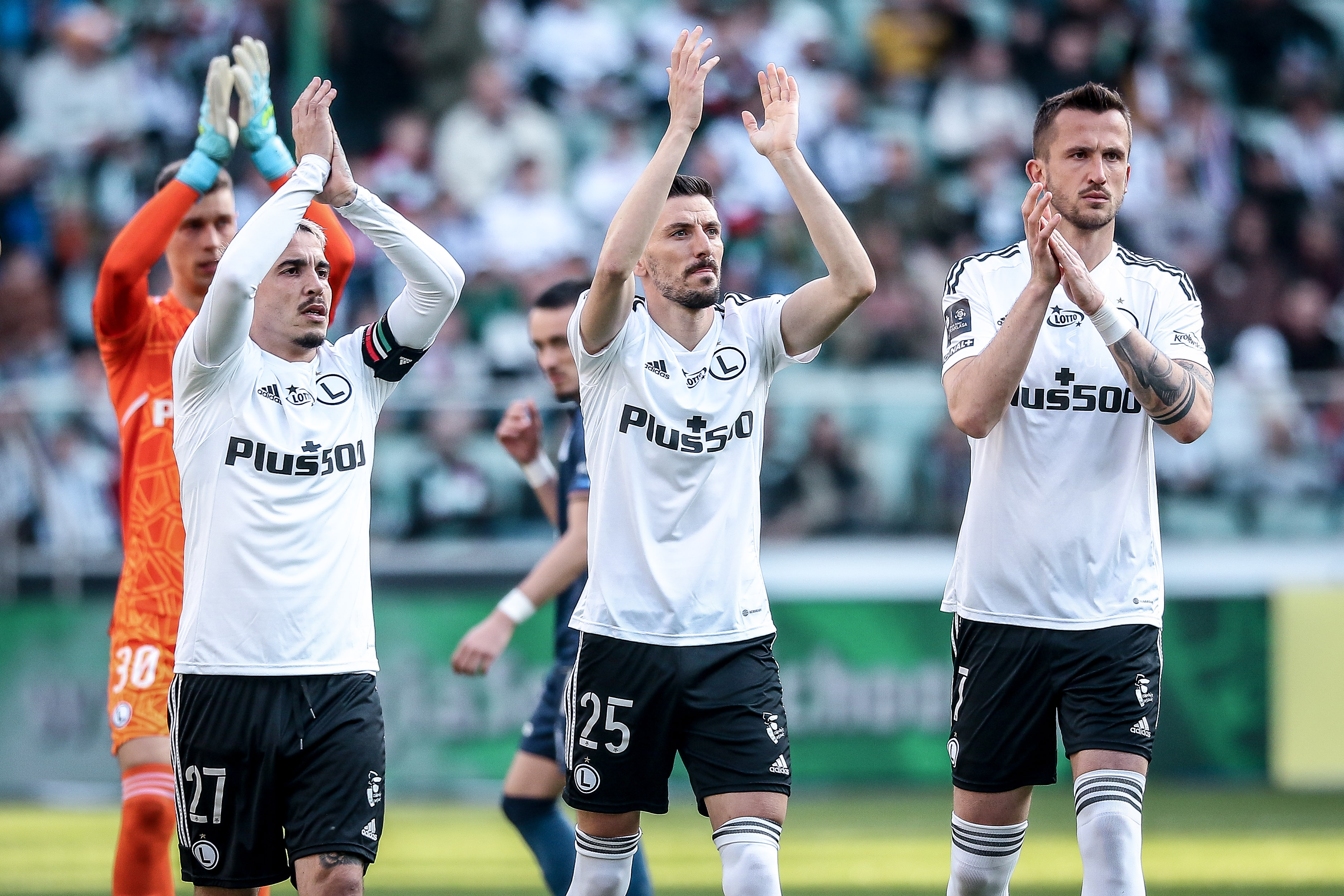 Kluczowy piłkarz Legii Warszawa jednak może zostać w klubie. "Ruszyły rozmowy"
