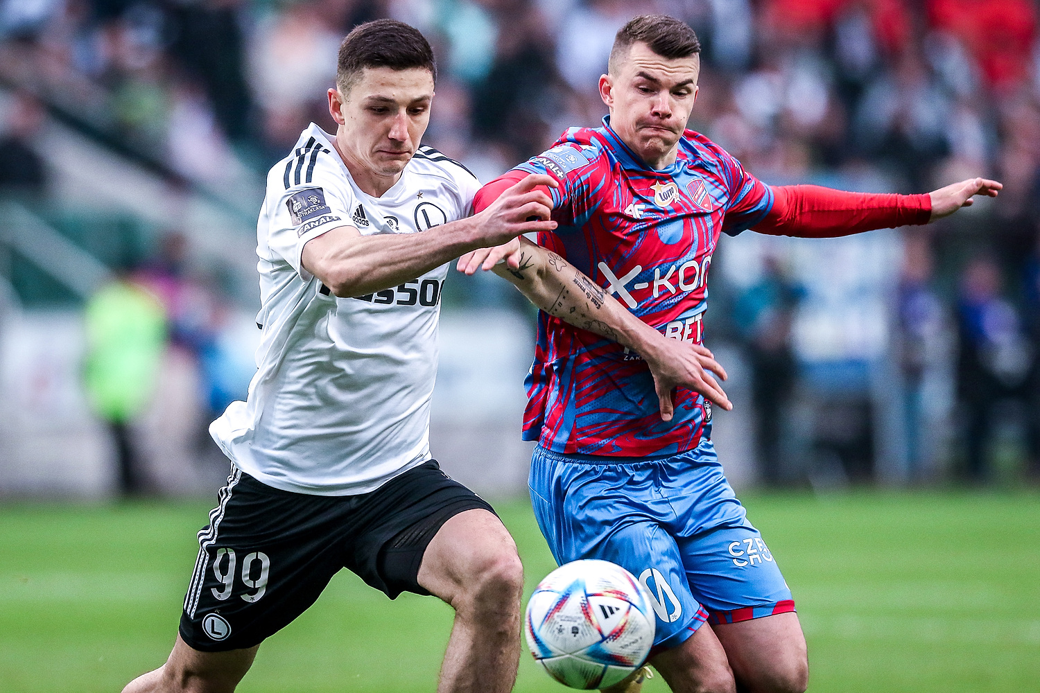 Składy na mecz Legia Warszawa - Raków Częstochowa. Runjaić i Papszun odkryli karty przed finałem PP