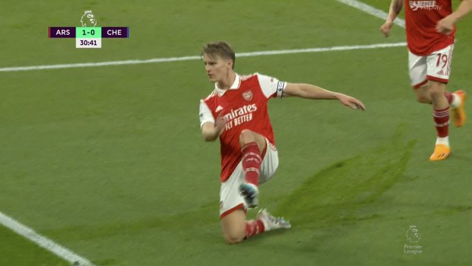 Arsenal znokautował Chelsea! Cały mecz Kiwiora w derbach Londynu [WIDEO]