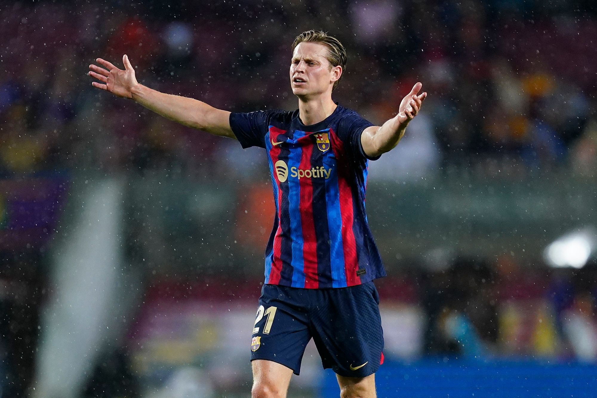 Mateu Alemany chciał odejścia kluczowych zawodników Barcelony. Zaskakujące doniesienia katalońskiej prasy
