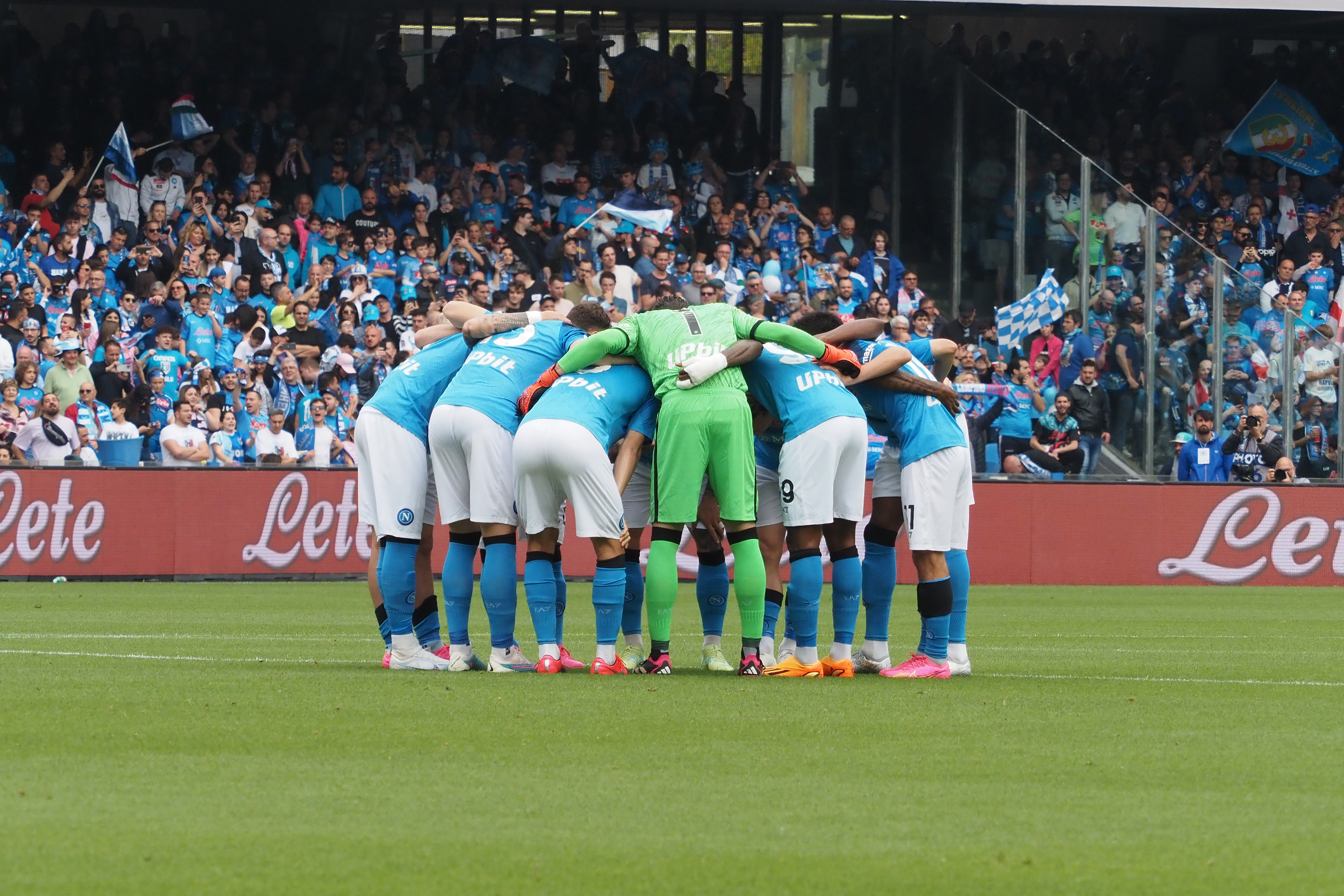 Napoli wciąż nie może świętować mistrzostwa Włoch! Lazio przekłada celebrację "Azzurrich"