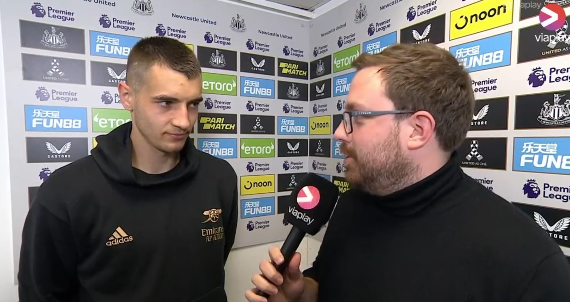 "Wiedziałem, jak miałem ułożone ręce". Kiwior skomentował mecz z Newcastle i interwencję VAR-u [WIDEO]