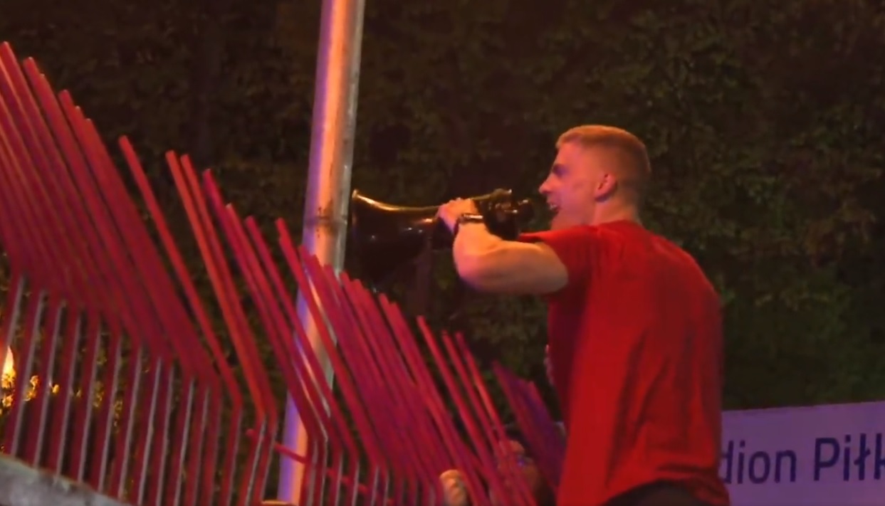 Tak Raków cieszył się z mistrzostwa. Wulgarne okrzyki piłkarza pod adresem prezydenta Częstochowy [WIDEO]