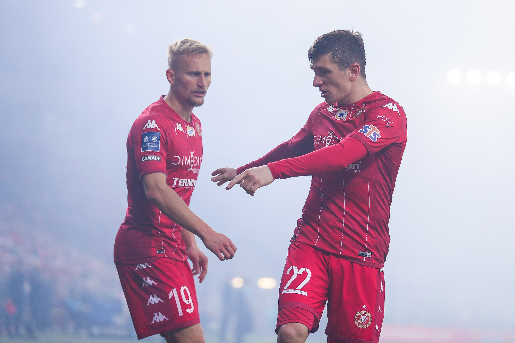 Widzew Łódź wreszcie wygrał w Ekstraklasie! Rzutem na taśmę pokonał czerwoną latarnię ligi [WIDEO]