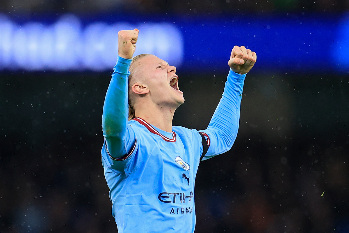 "To bestia. Bardzo chciałbym z nim zagrać". Była gwiazda Manchesteru City zachwycona Erlingiem Haalandeem